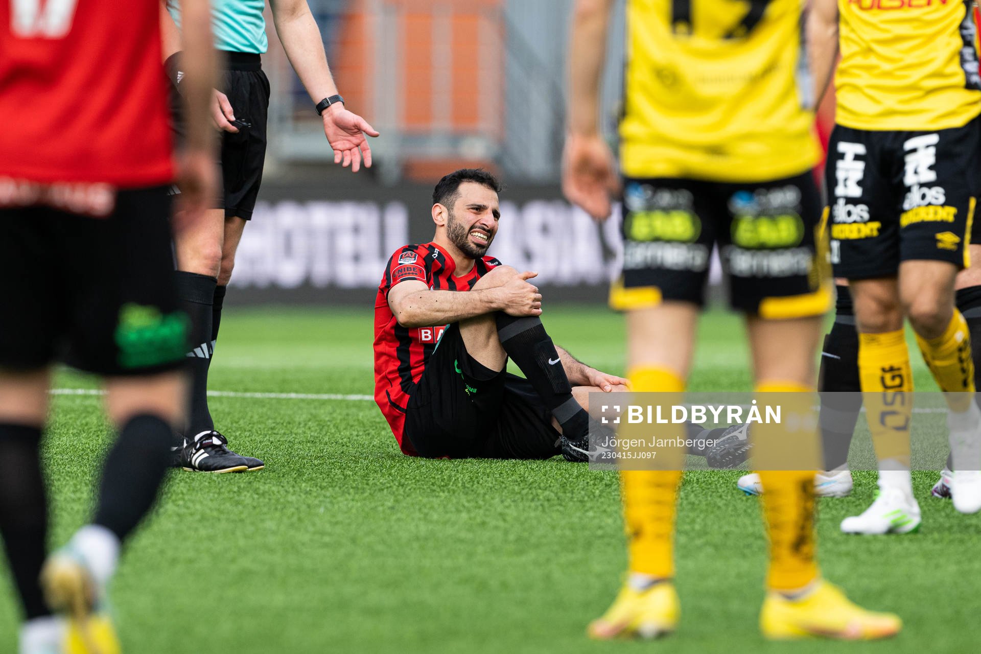 Brommapojkarnas André Calisir har ont