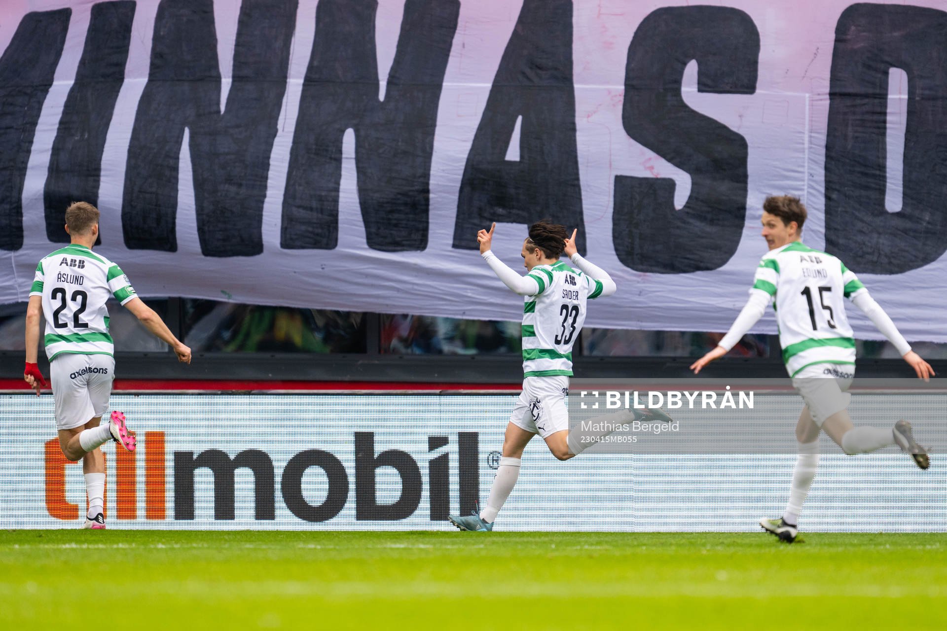 Västerås SKs Miguel Sandberg jublar