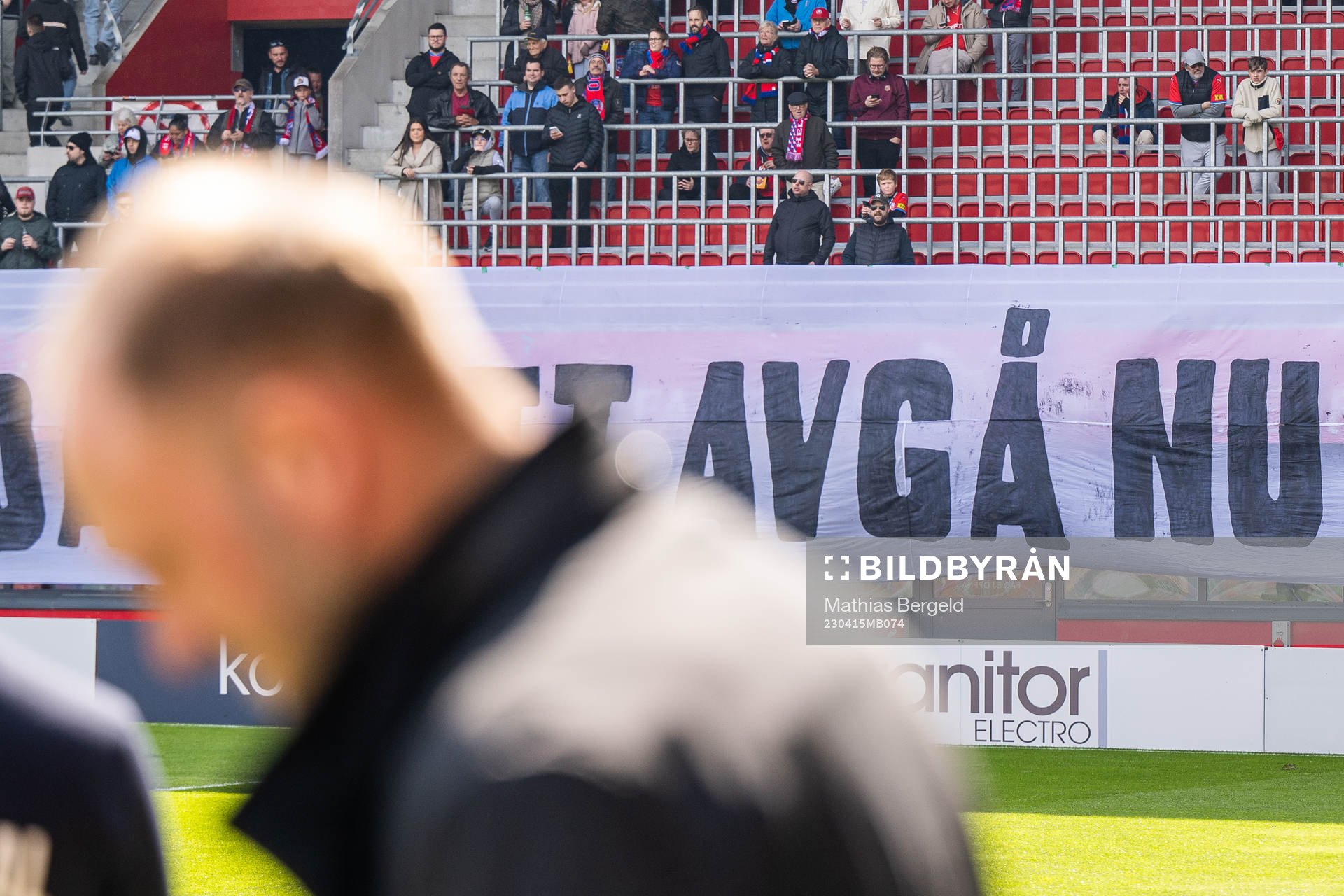 Helsingborgs sportchef Andreas Granqvist i förgrunden och