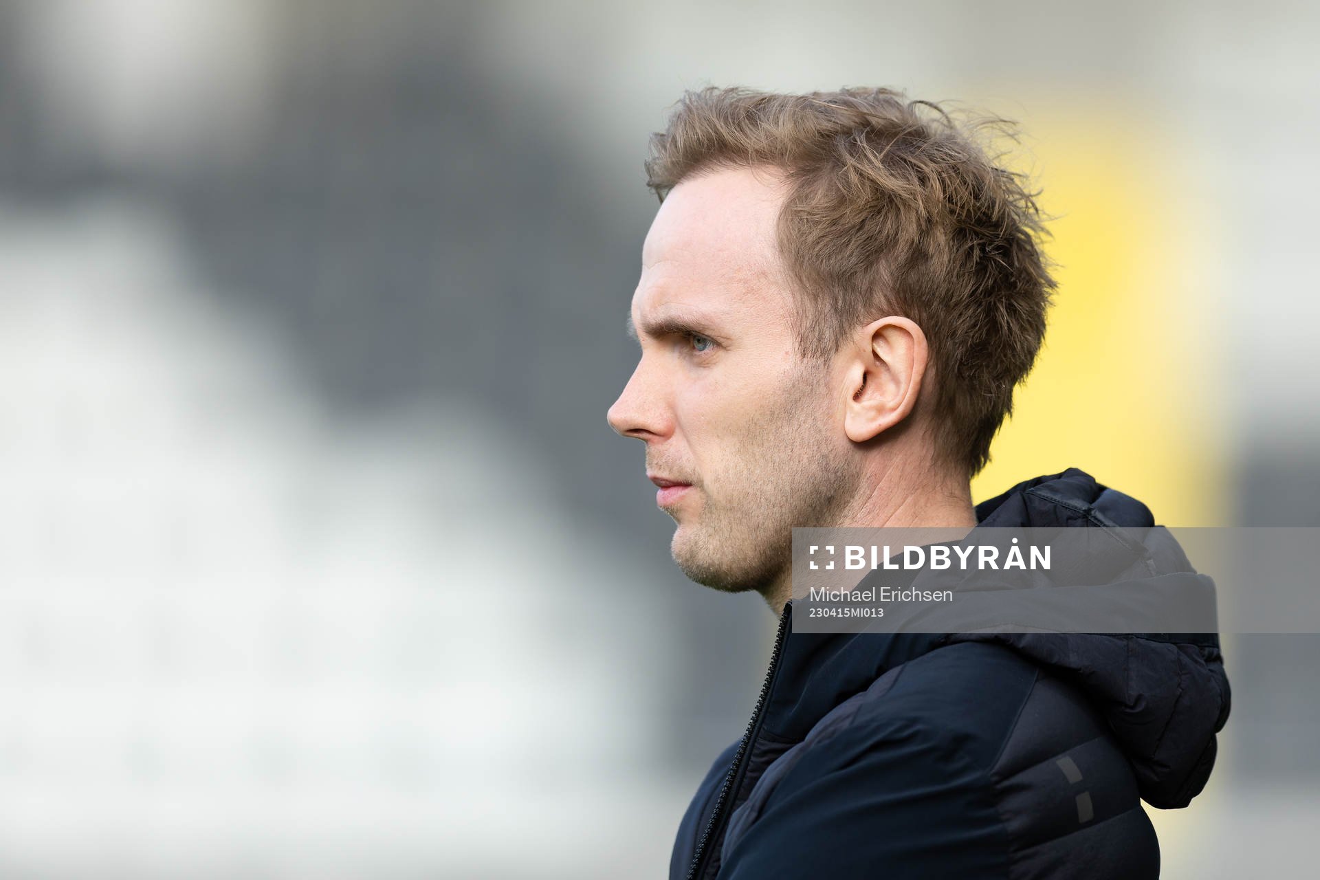 Kalmars tränare Henrik Jensen innan fotbollsmatchen i
