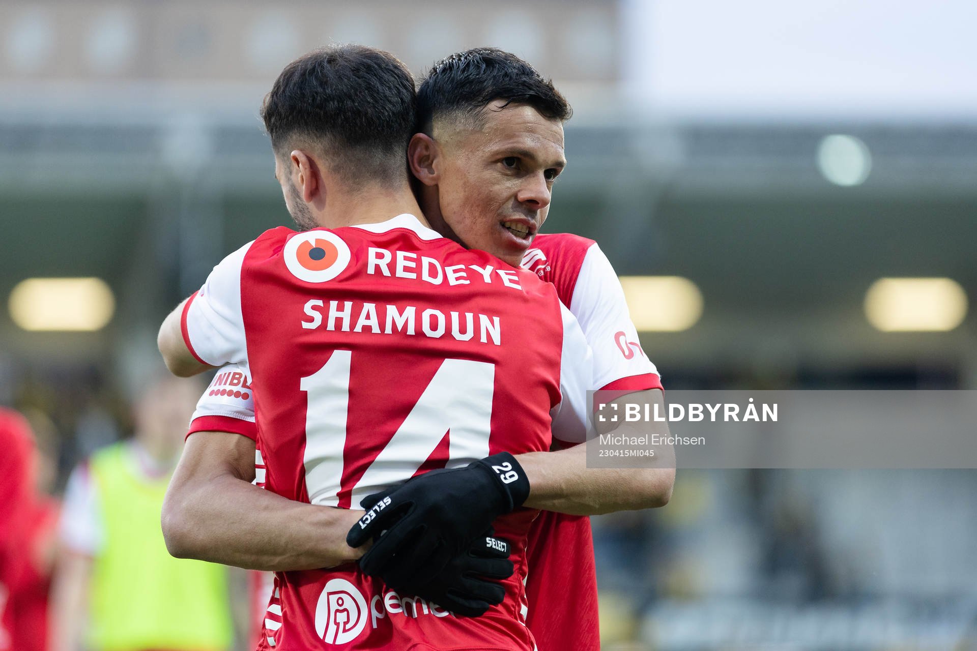 Kalmars Noah Shamoun och Romario Pereira Sipiao jublar
