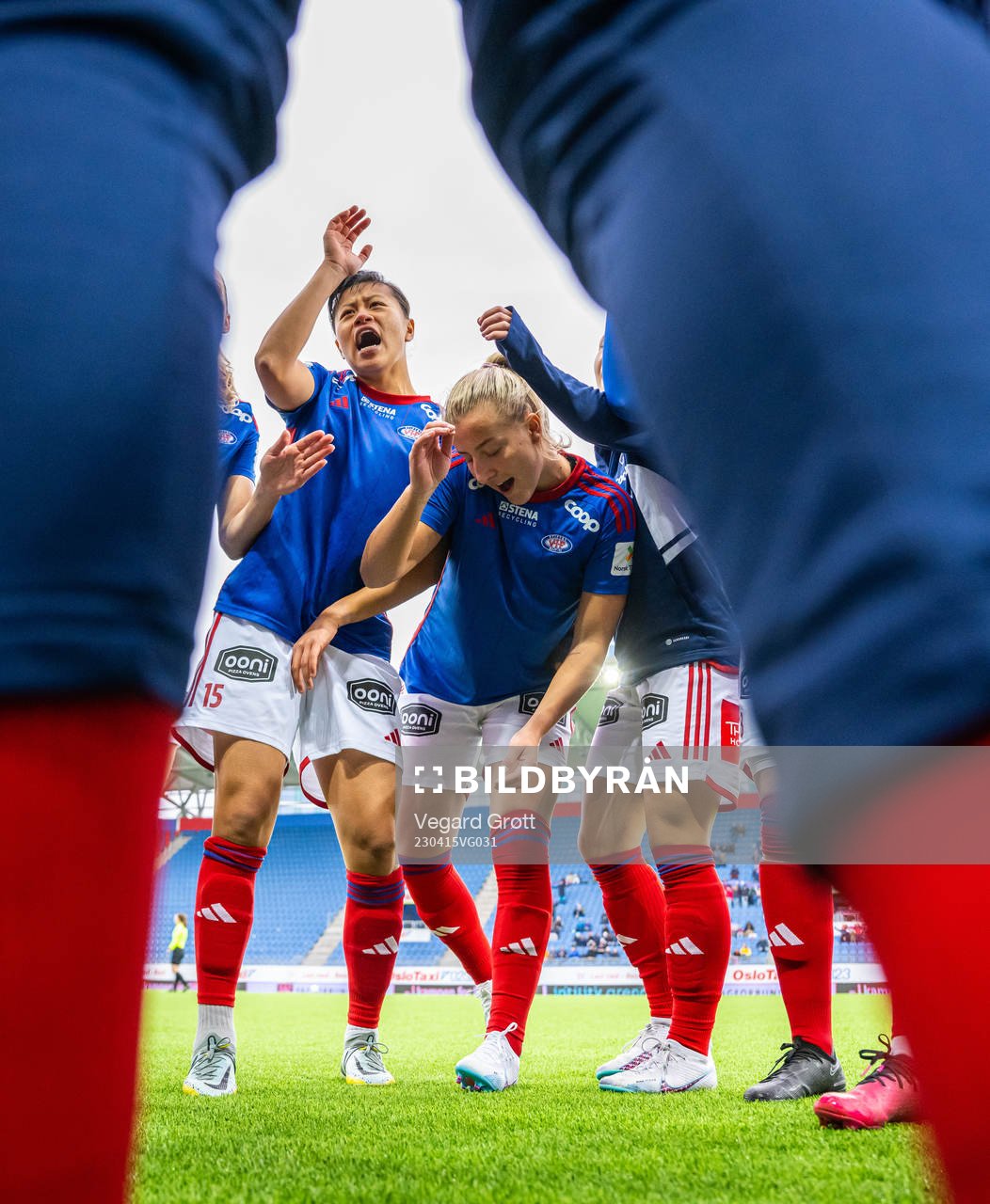 Ylinn Tennebø and Stine Brekken of Vålerenga