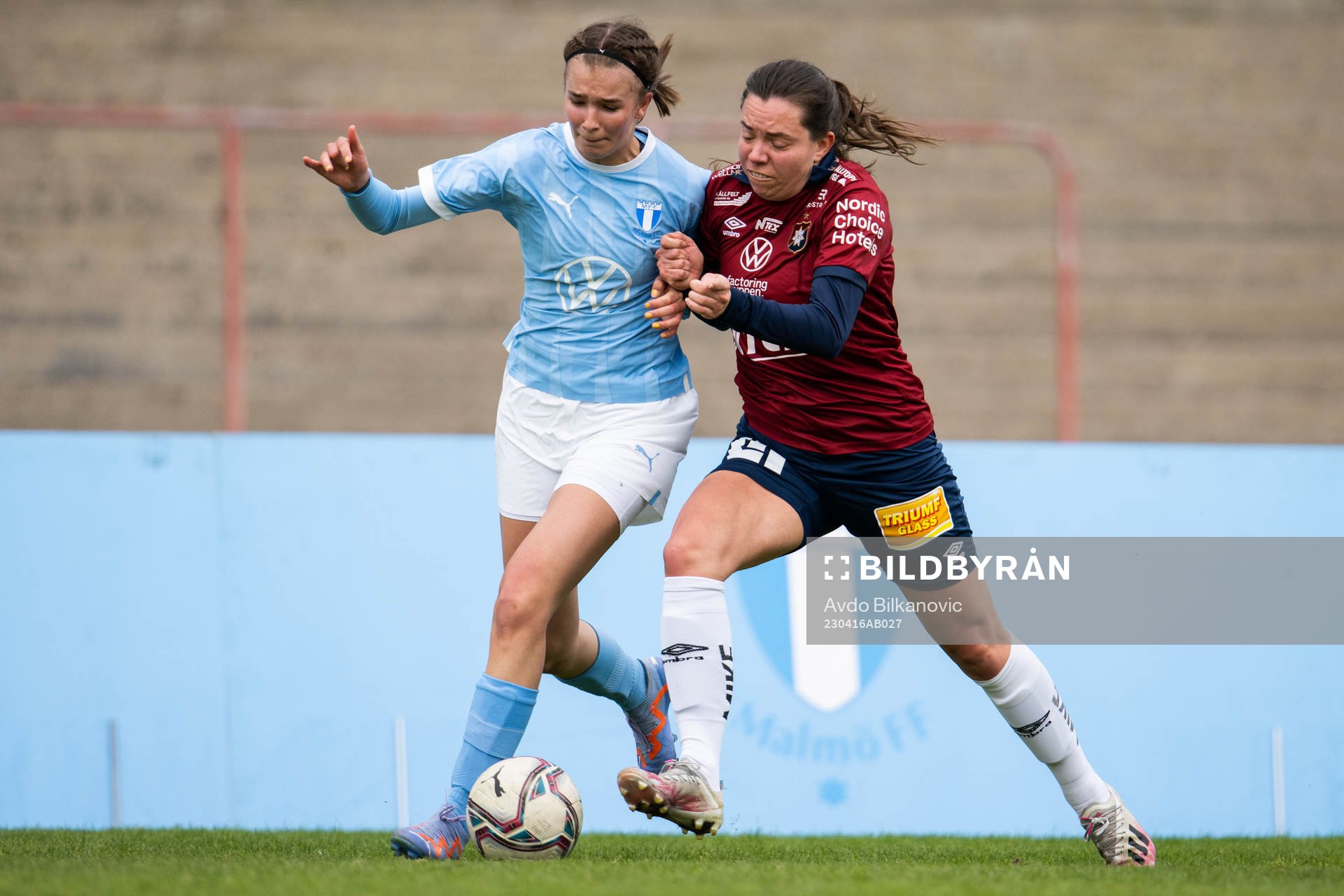 Malmö FFs Thelma Persson Welin och Örgrytes Johanna