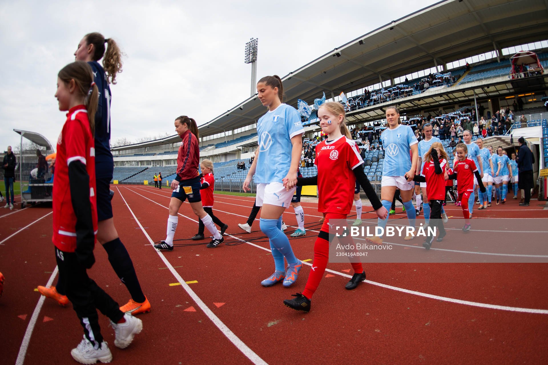 Malmö FFs spelare gör entré
