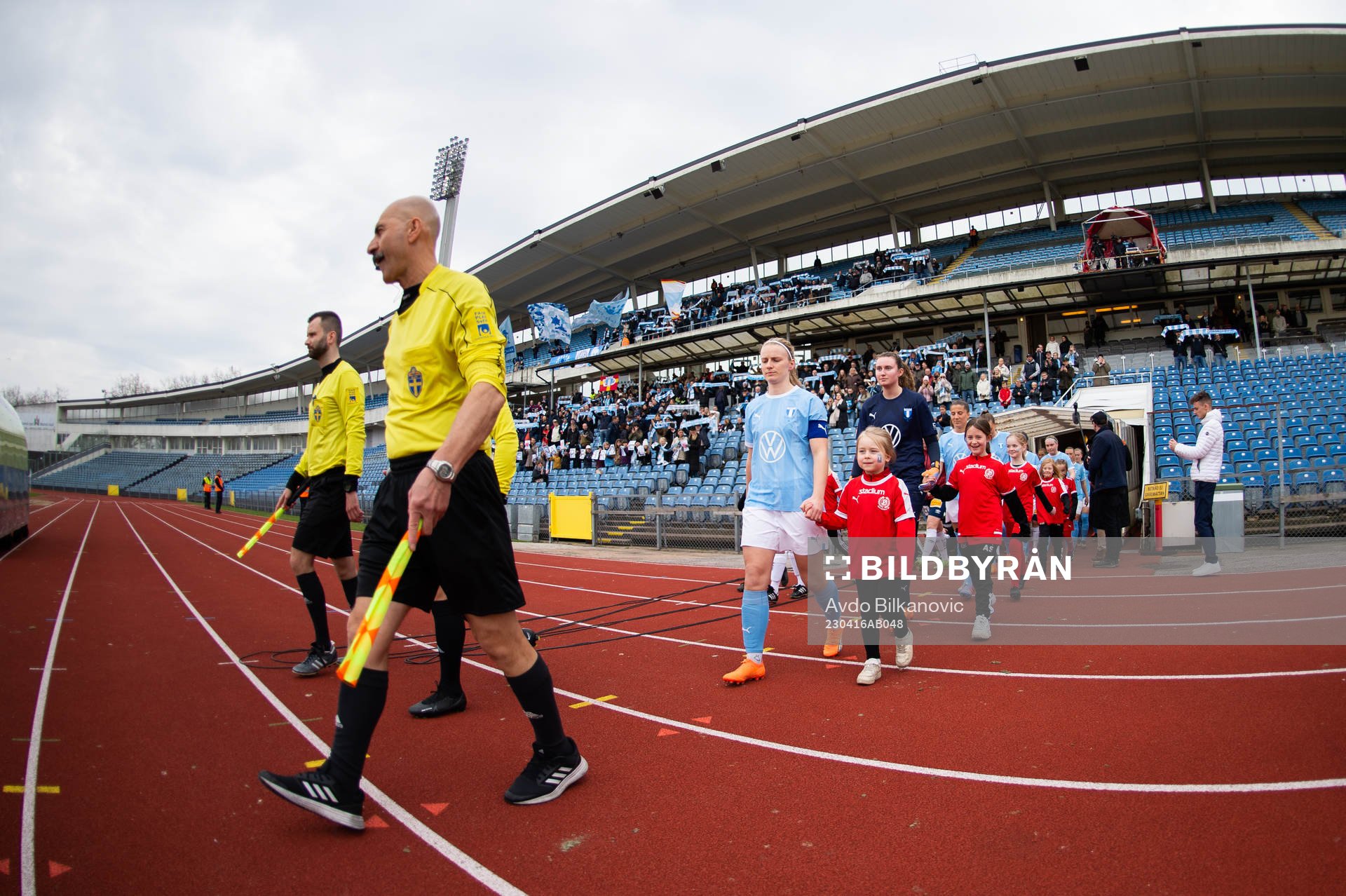 Malmö FFs spelare gör entré