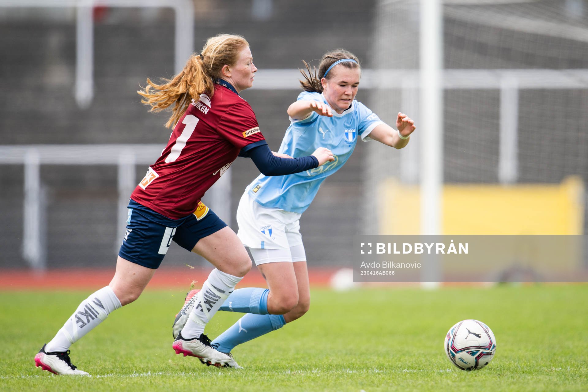 Malmö FFs Erica Persson Welin och Örgrytes Mathilda