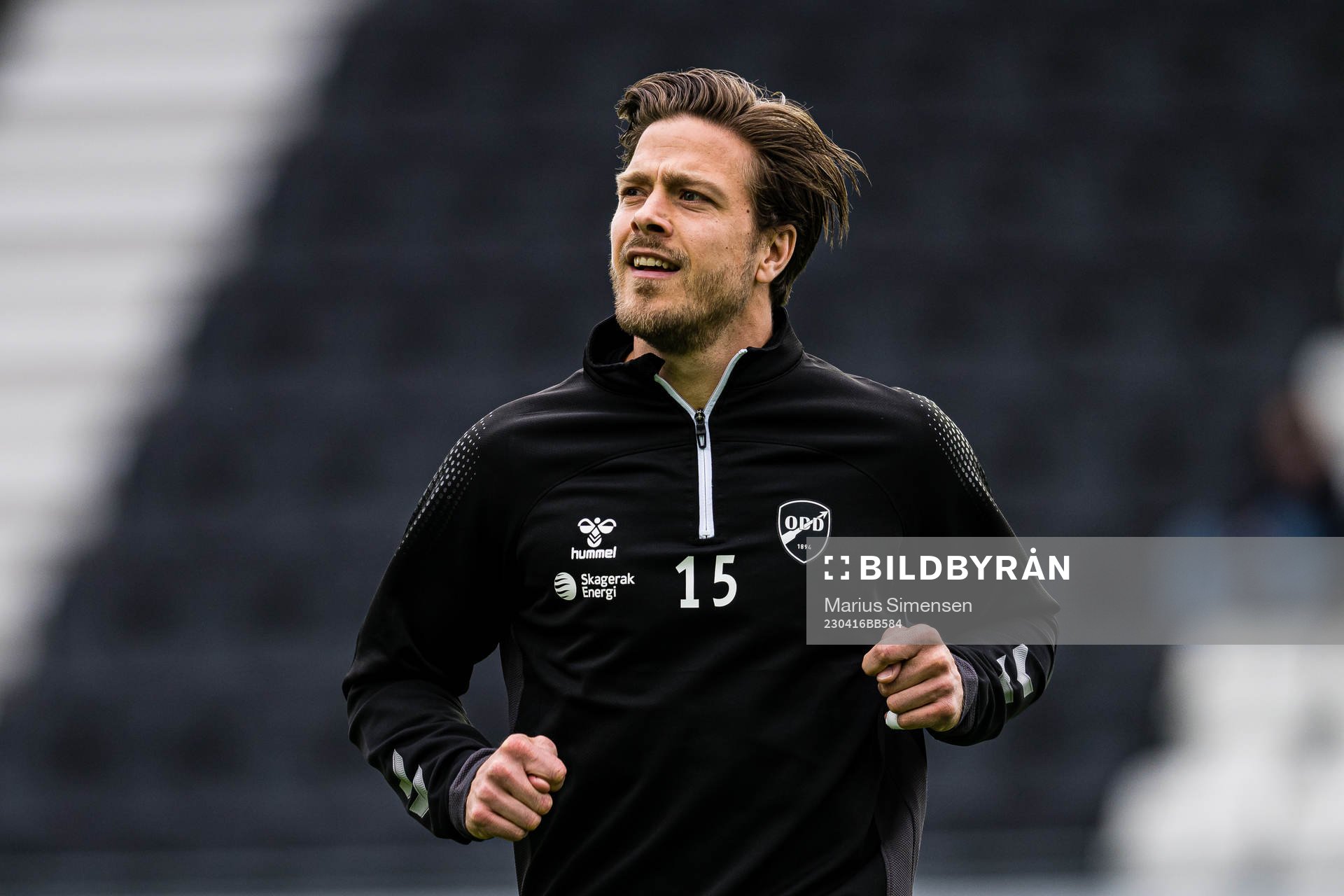Sondre Solholm Johansen of Odd warms up