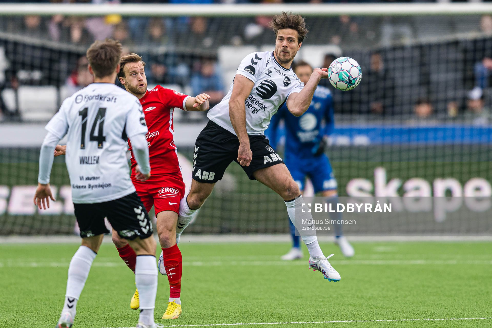 Bård Finne of Brann and Sondre Solholm Johansen of Odd