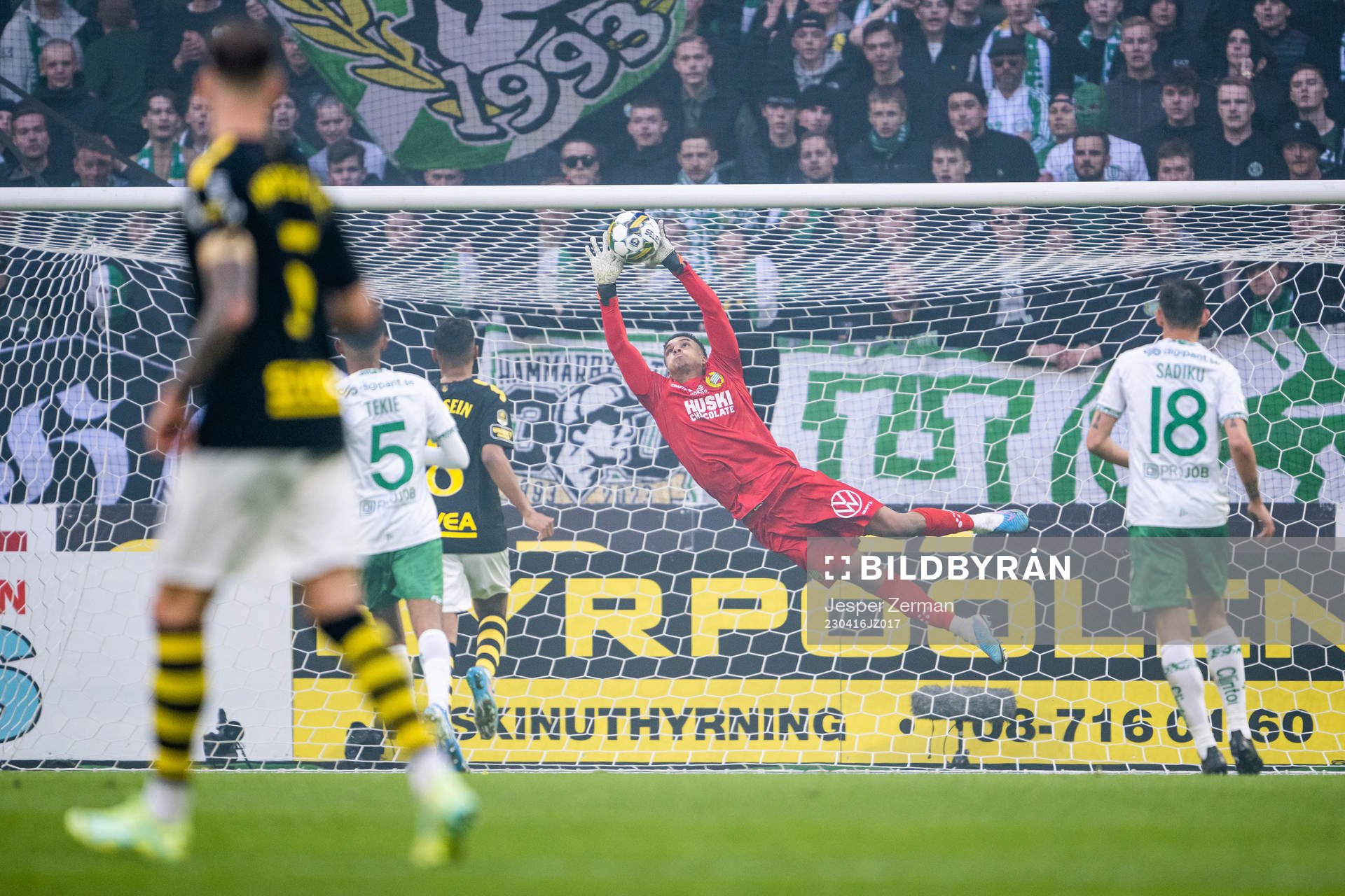 Hammarbys målvakt Oliver Dovin