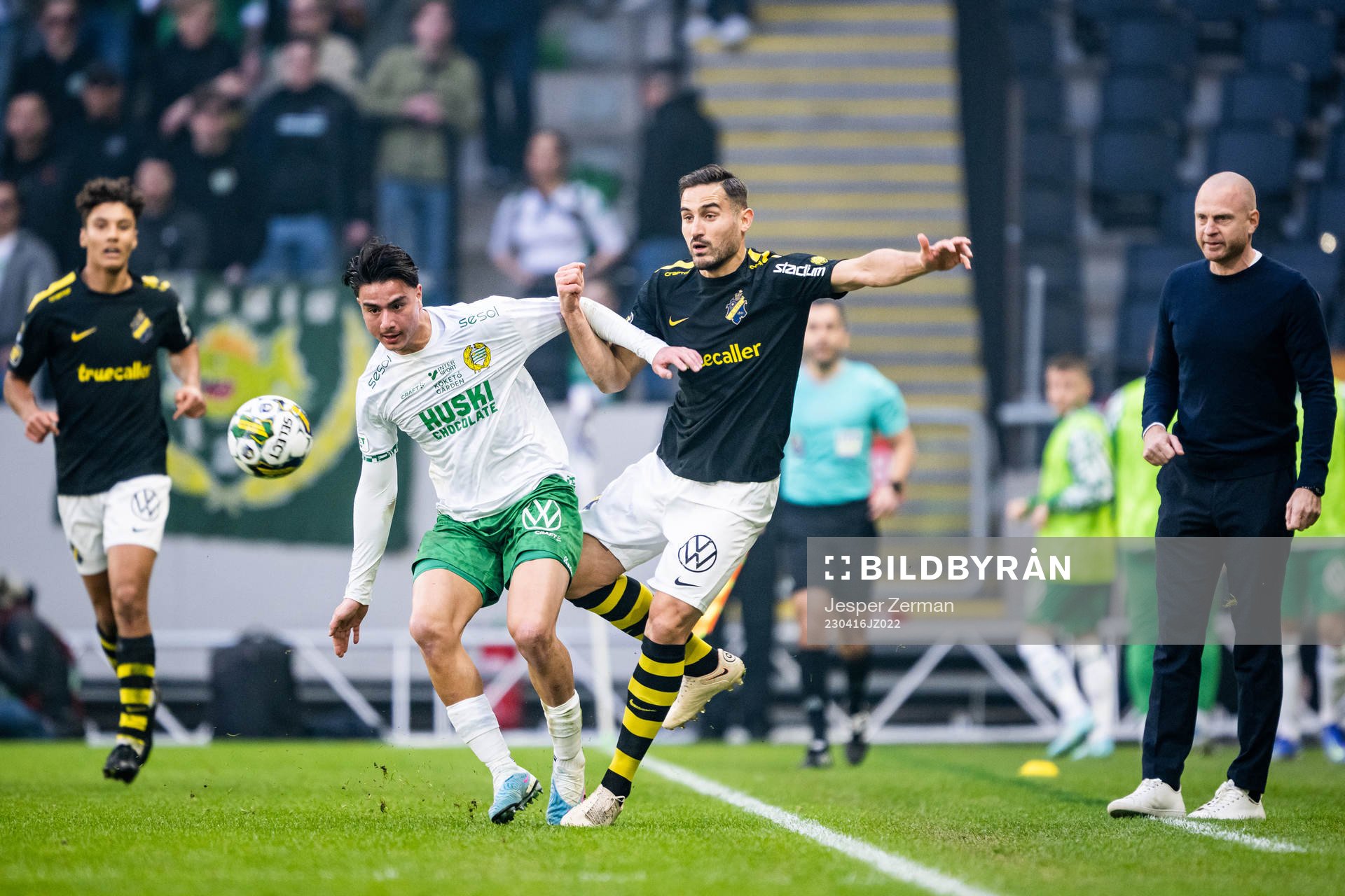 Hammarbys Jusef Erabi och AIKs Sotirios Papagiannopoulos