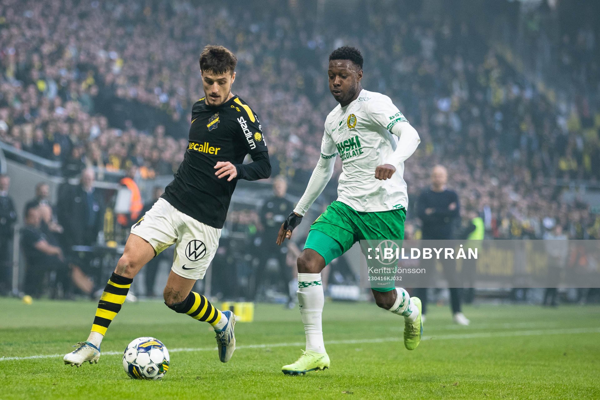 s Vincent Thill och Hammarbys Shaquille Pinas