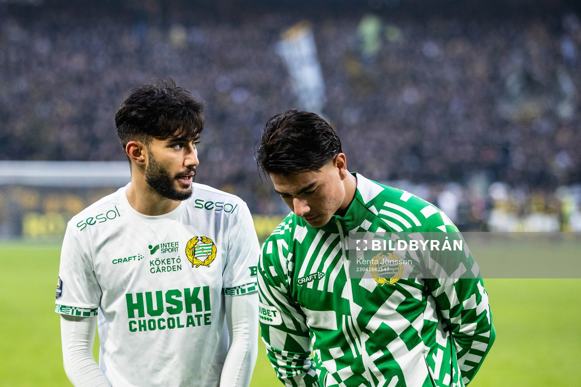 Hammarbys Montader Madjed och Jusef Erabi deppar