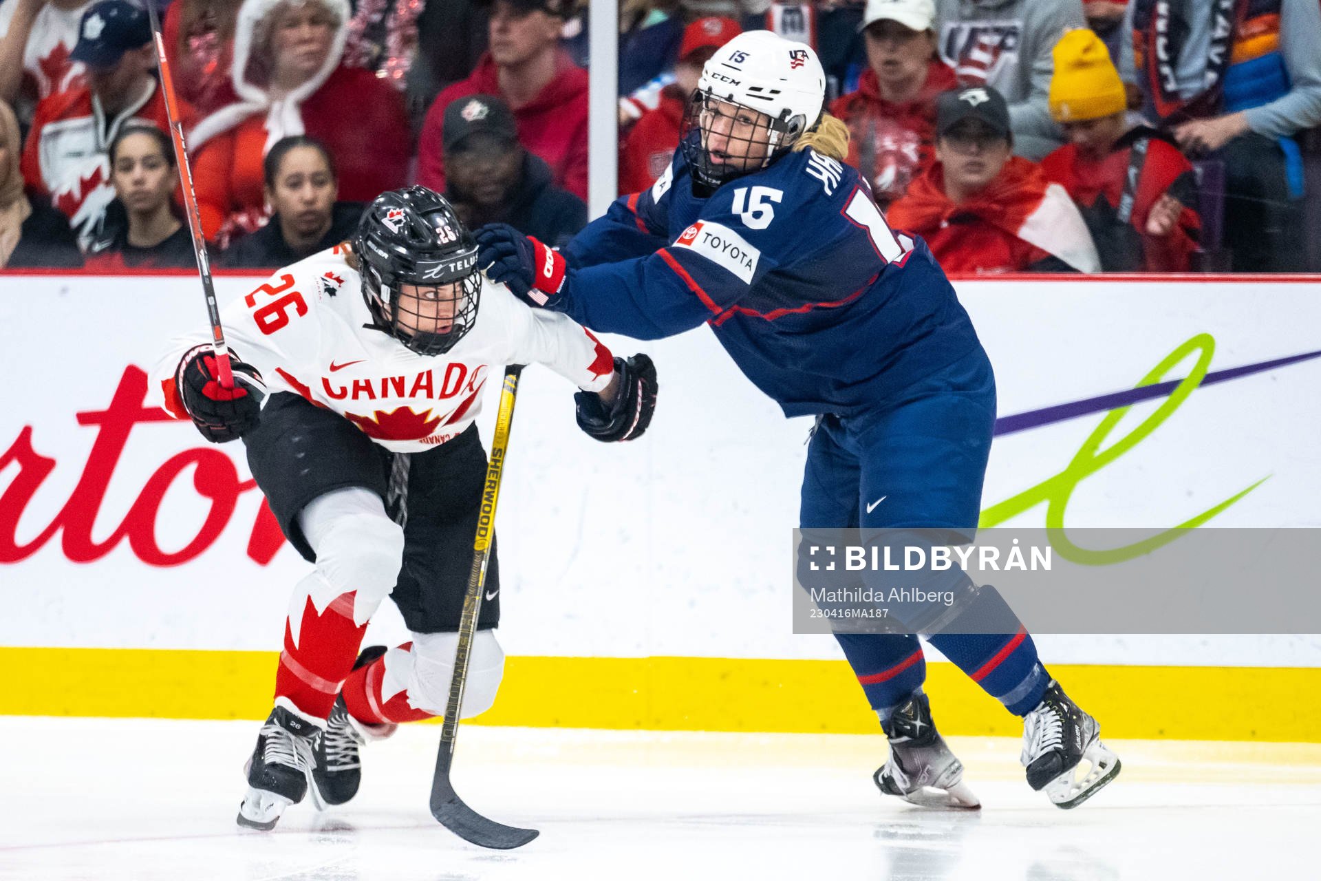 Emily Clark of Canada and Savannah Harmon of USA