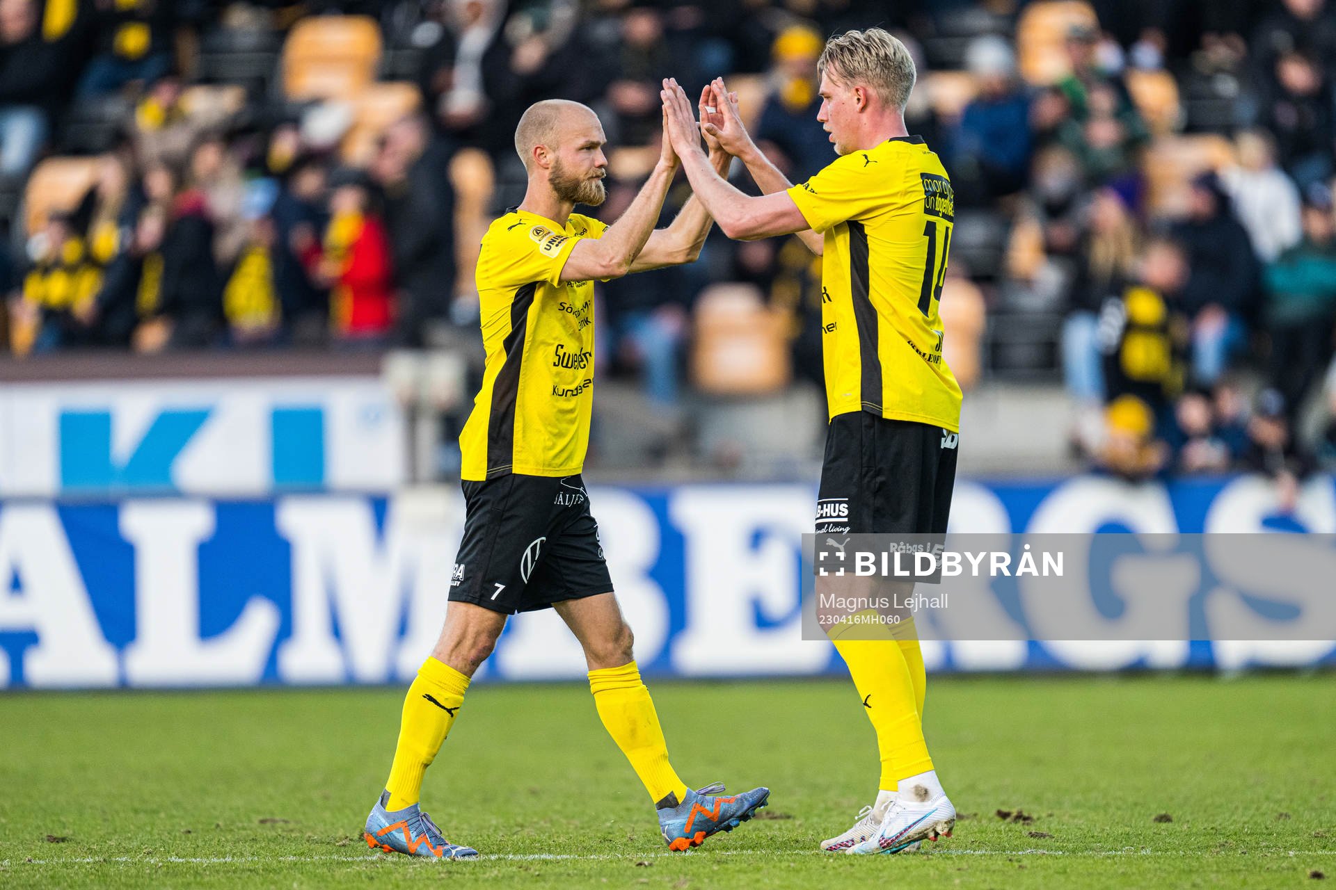 Mjällbys Viktor Gustafson och Mjällbys Herman Johansson