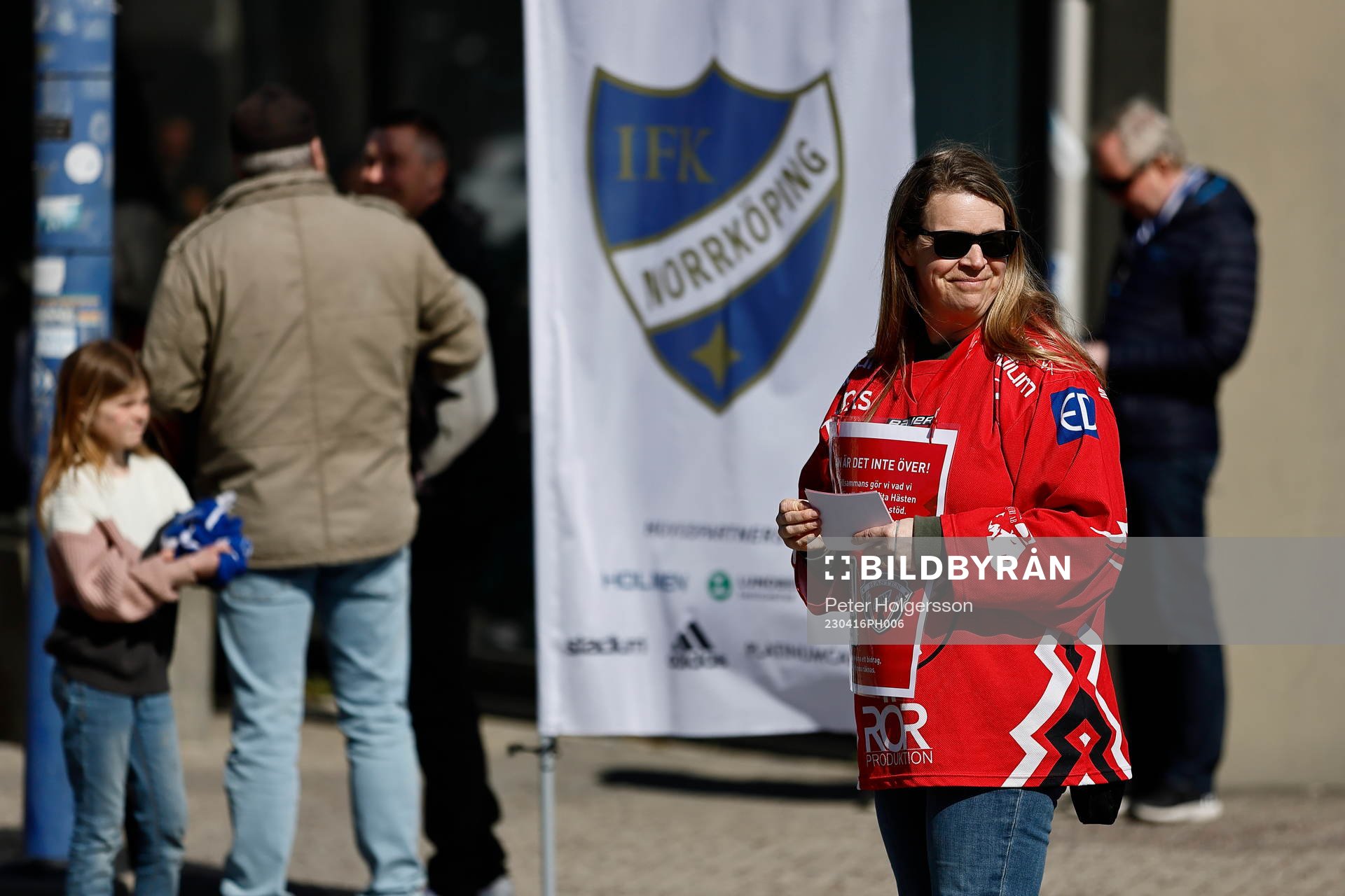 Vita Hästens supporters samlar in pengar för att rädda