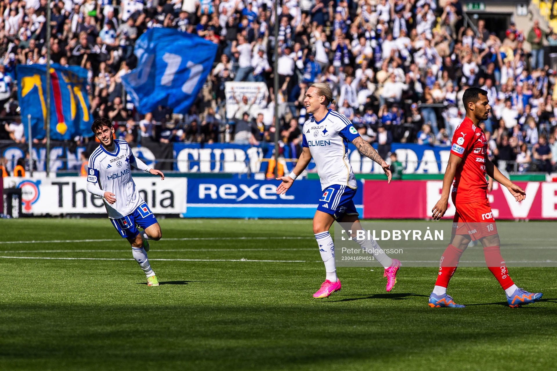 IFK Norrköpings Arnor Sigurdsson jublar