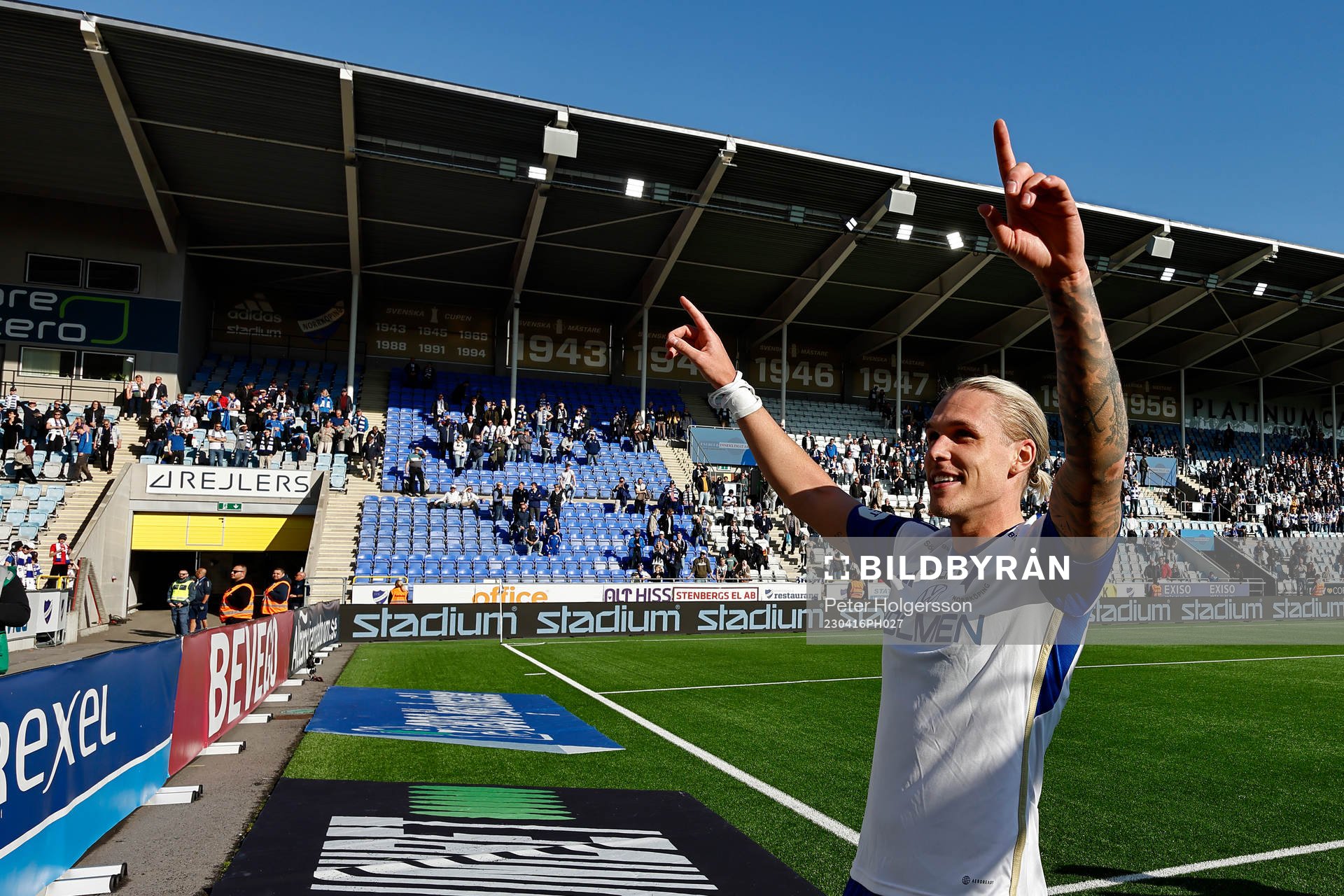 IFK Norrköpings Arnor Sigurdsson jublar