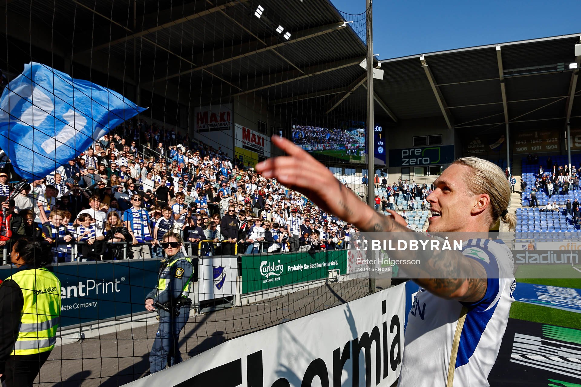 IFK Norrköpings Arnor Sigurdsson jublar