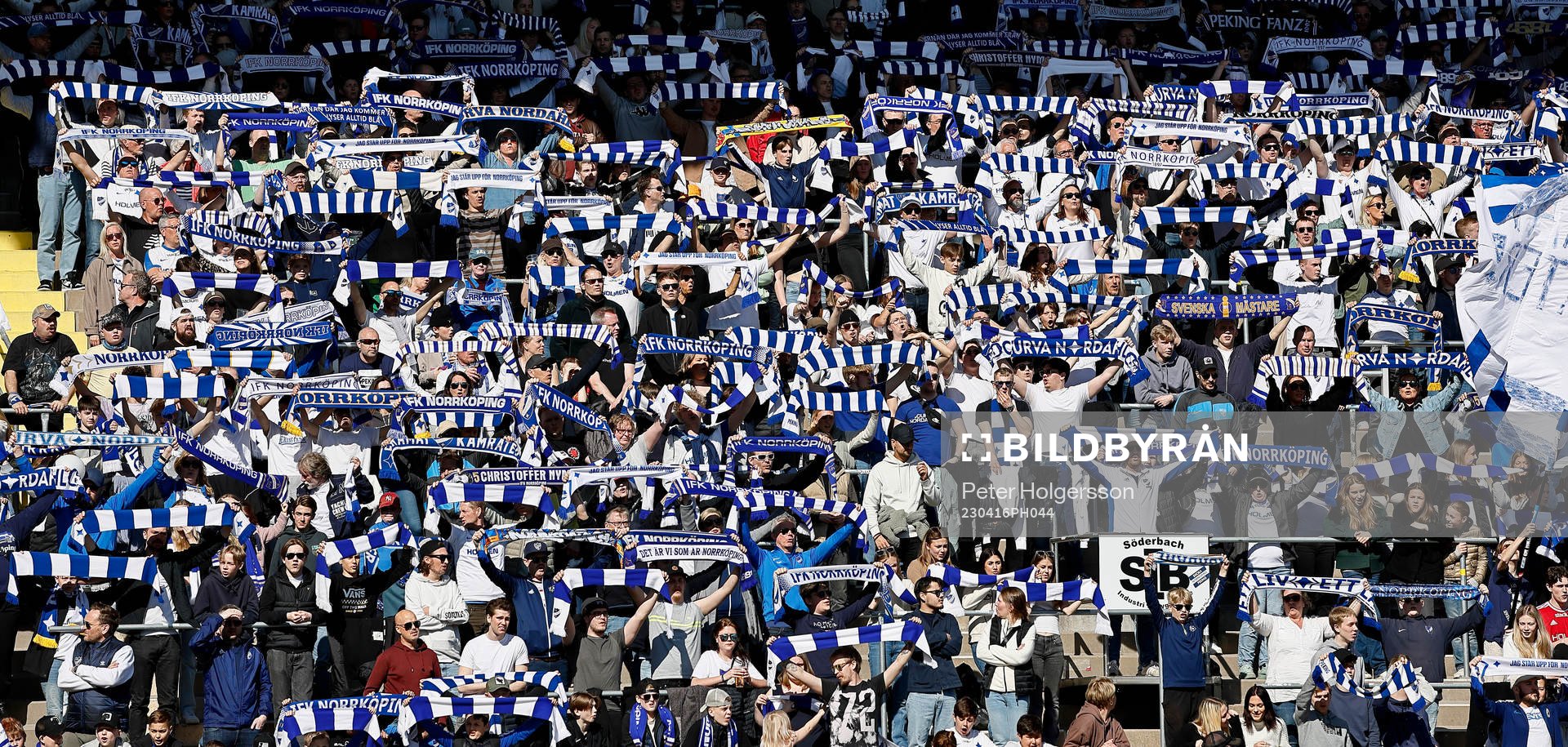 IFK Norrköpings supporters jublar