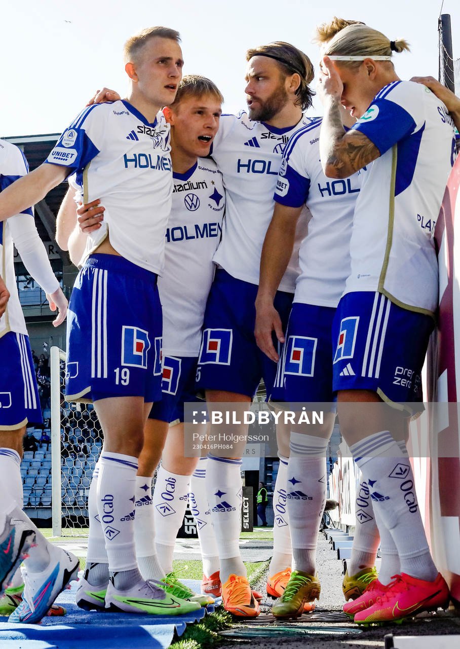 IFK Norrköpings spelare jublar
