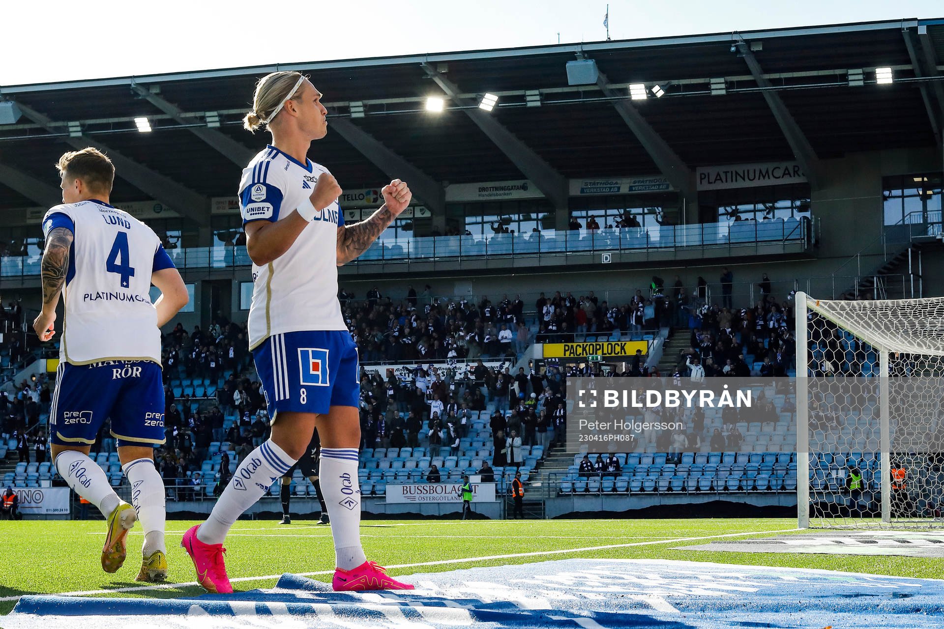 IFK Norrköpings Arnor Sigurdsson jublar