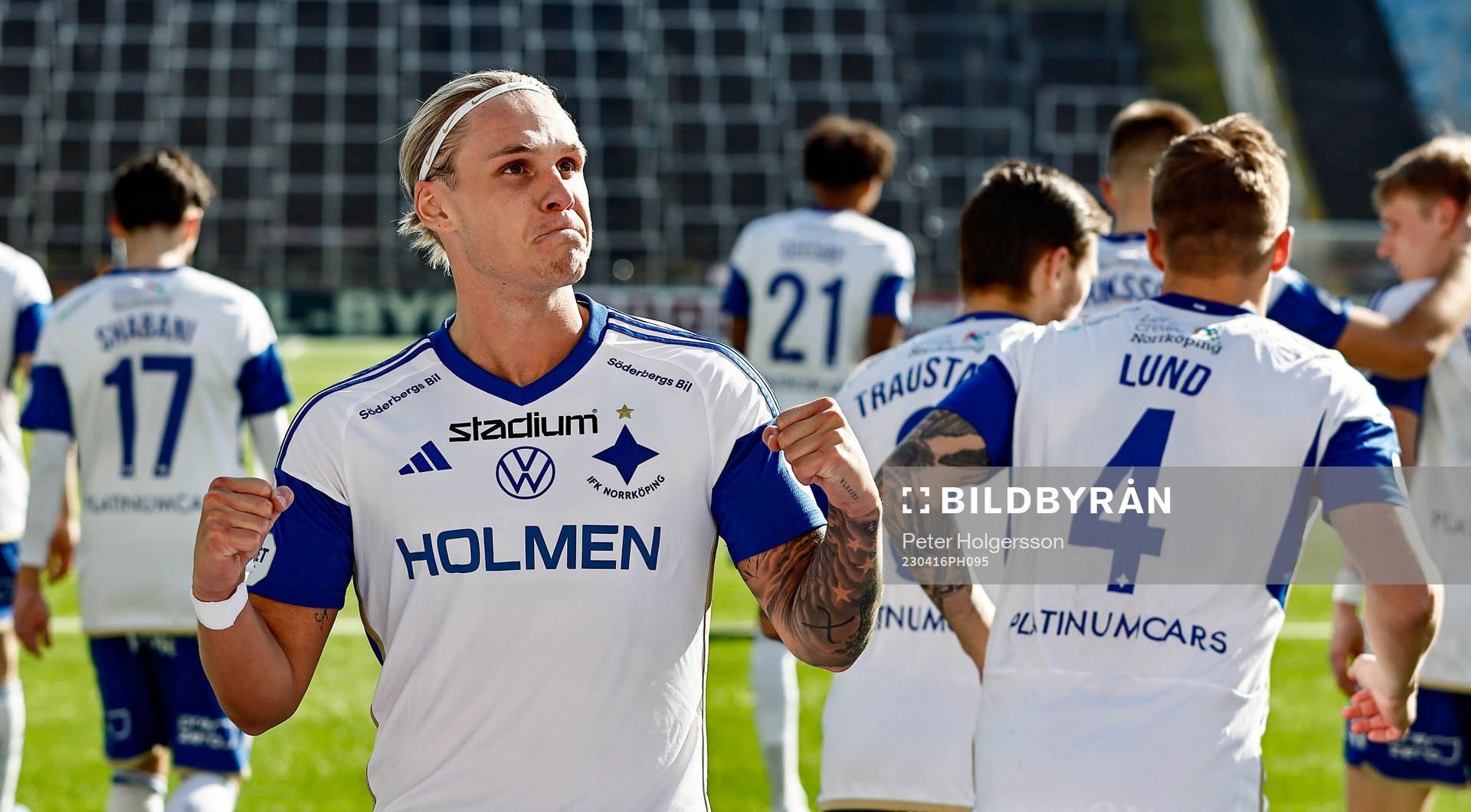 IFK Norrköpings Arnor Sigurdsson jublar