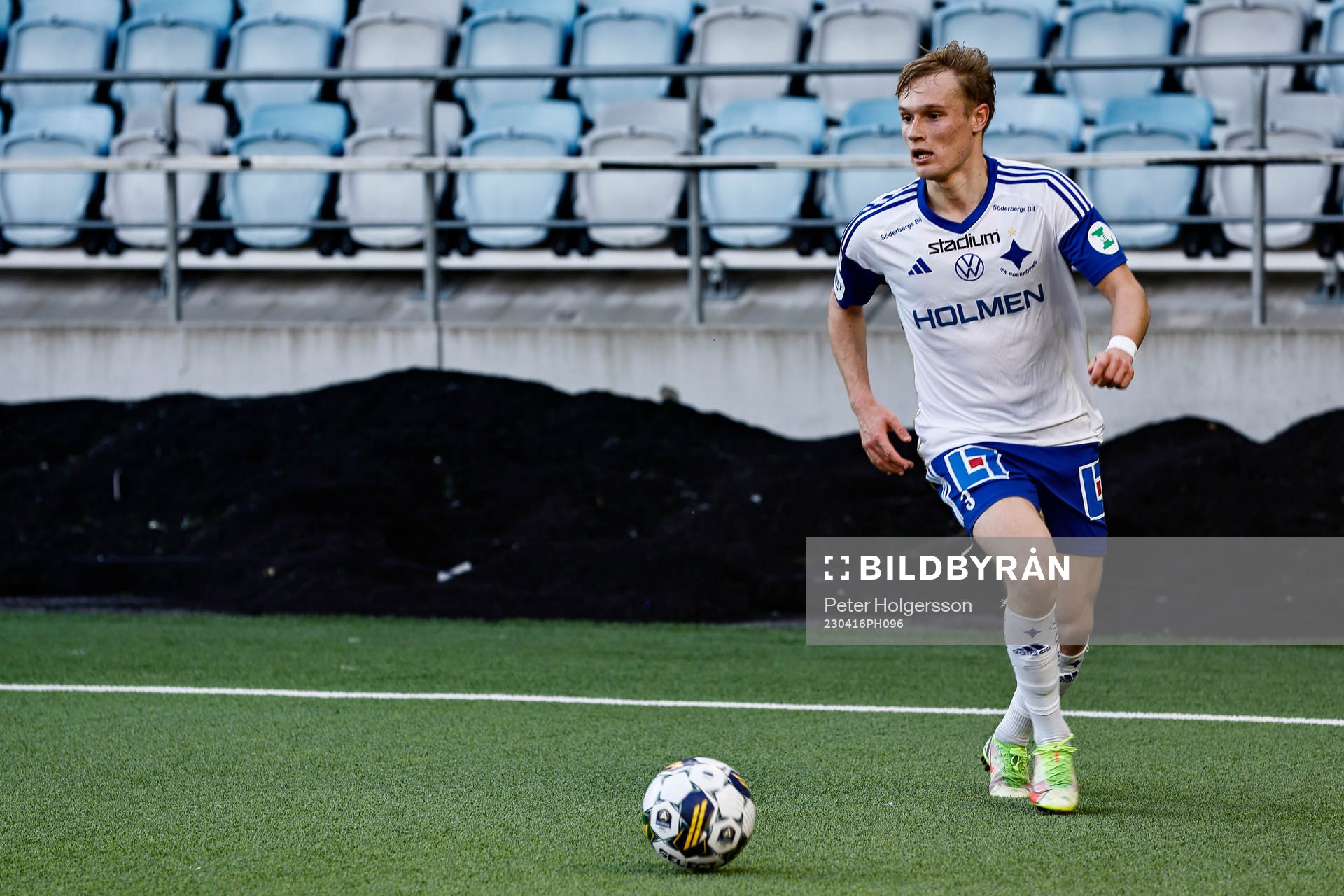 IFK Norrköpings Marcus Baggesen under fotbollsmatchen i Allsvenskan mellan IFK Norrköping och Värnamo den 16 april 2023 i Norrköping.
