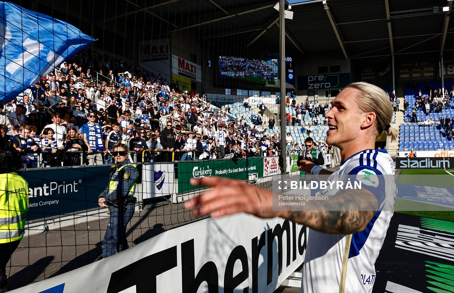 IFK Norrköpings Arnor Sigurdsson jublar