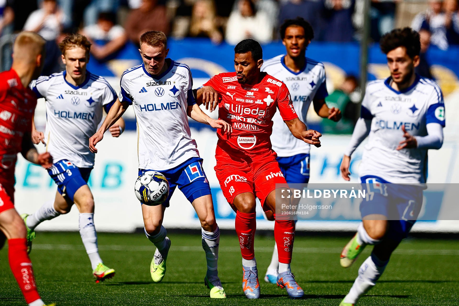 IFK Norrköpings Victor Stange Lind och Värnamos Wenderson