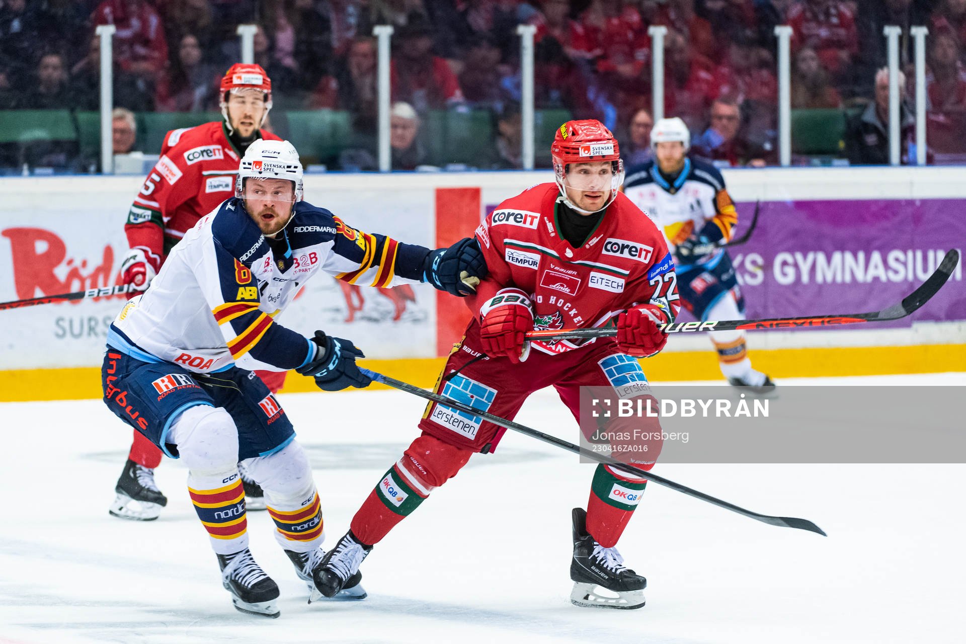 Djurgårdens Linus Arnesson och Modos Adam Pettersson