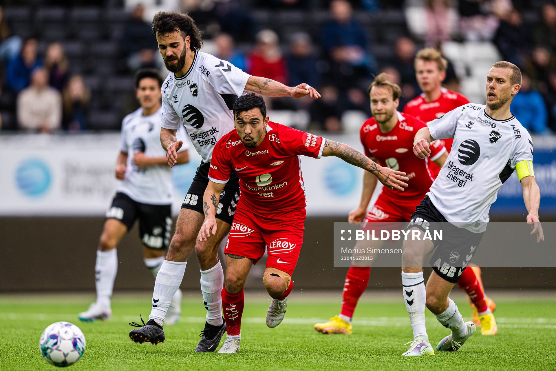 Diogo Tomas of Odd and Niklas Castro of Brann