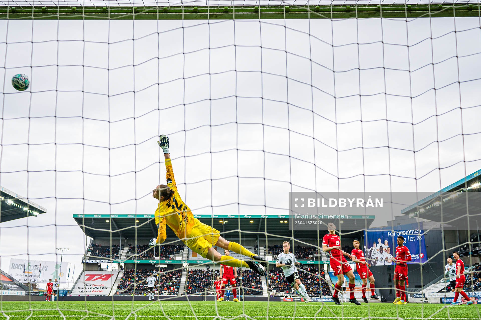 Milan Jevtovic of Odd missing a chance to score