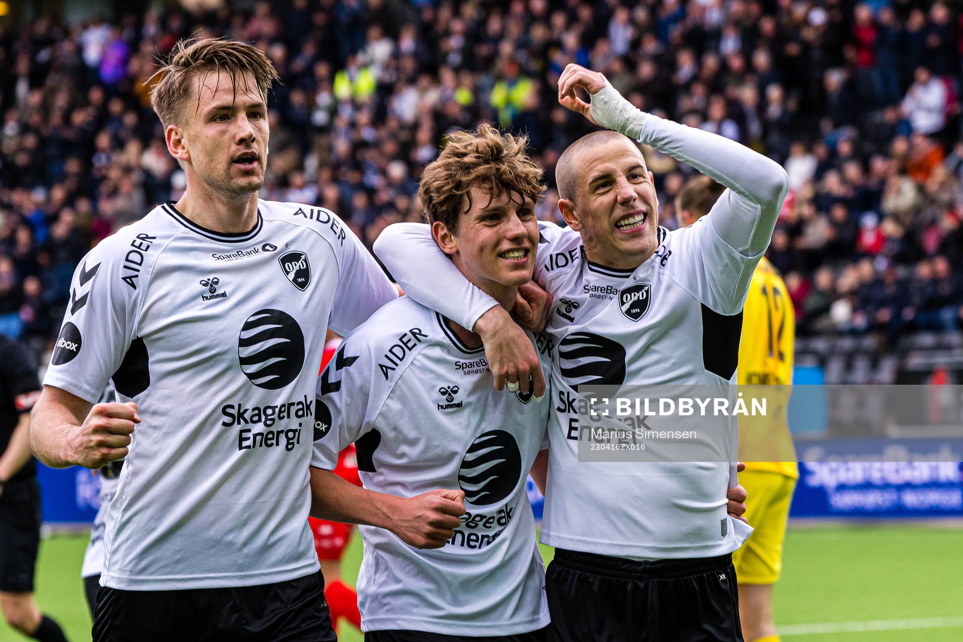 Filip Jørgensen of Odd celebrates