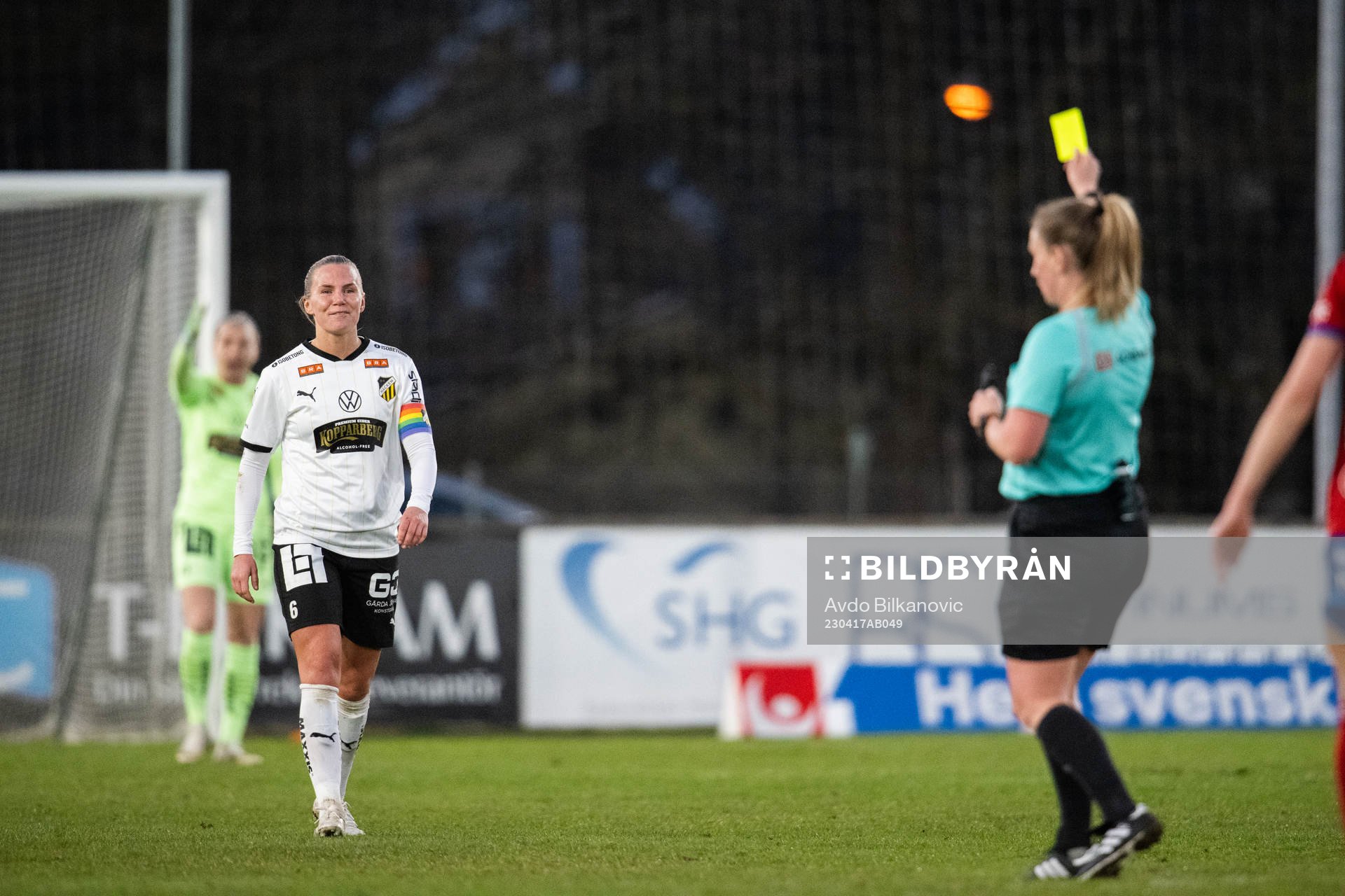 Häckens Josefine Rydbrink får varning