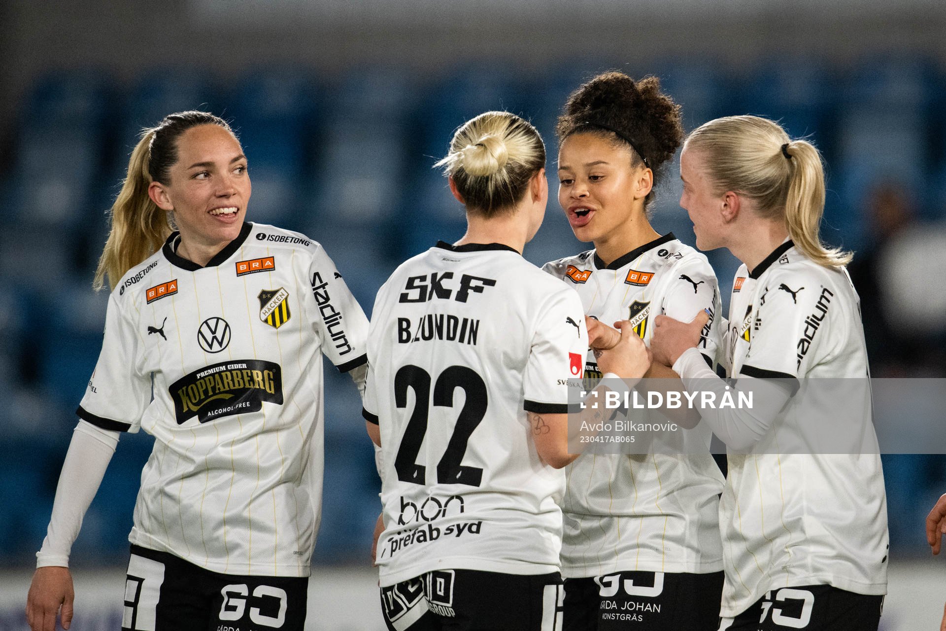 Häckens Felicia Schröder jublar