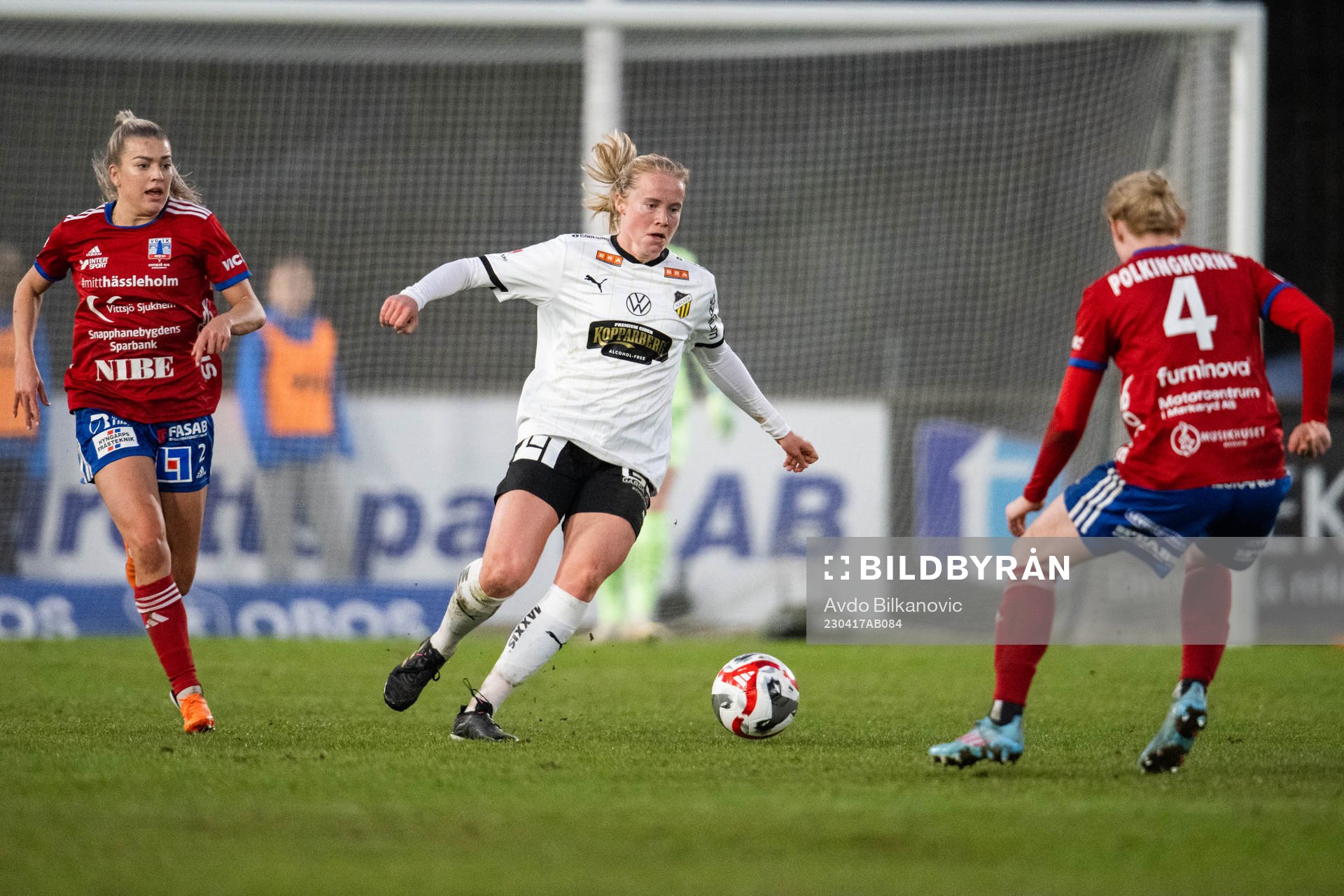 Häckens Julie Blakstad