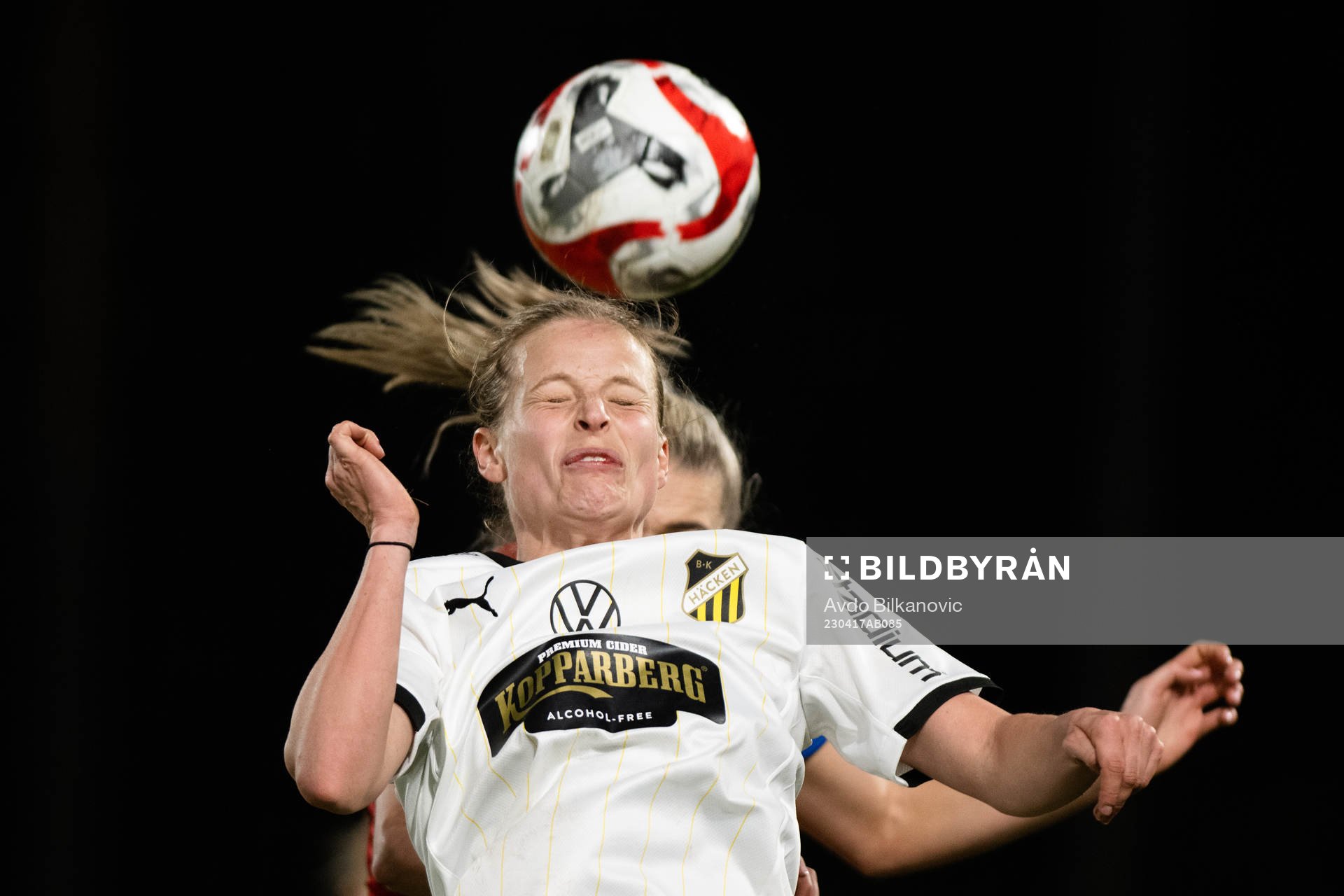 Häckens Anna Anvegård under fotbollsmatchen i Damallsvenskan mellan Vittsjö och Häcken den 17 april 2023 i Vittsjö. 