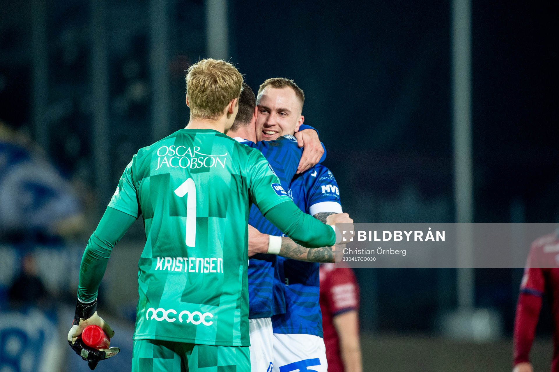 Trelleborgs Filip Bohman jublar med lagkamraterna
