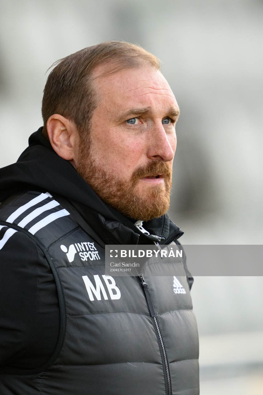 Gefles tränare Mikael Bengtsson