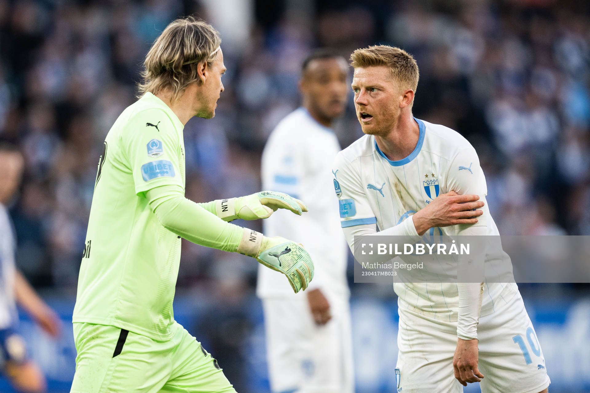 Malmö FFs målvakt Johan Dahlin och Anders Christiansen