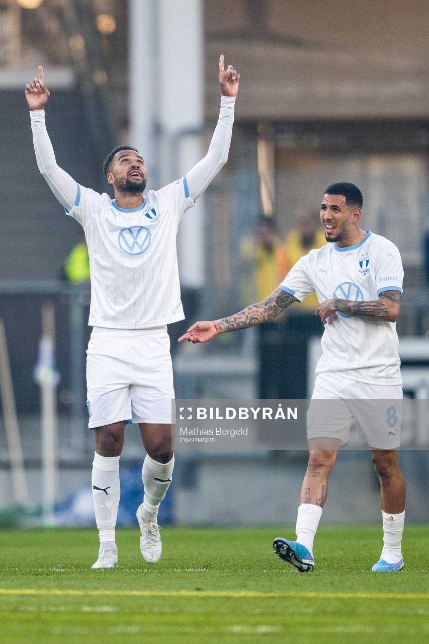 Malmö FFs Isaac Kiese Thelin jublar