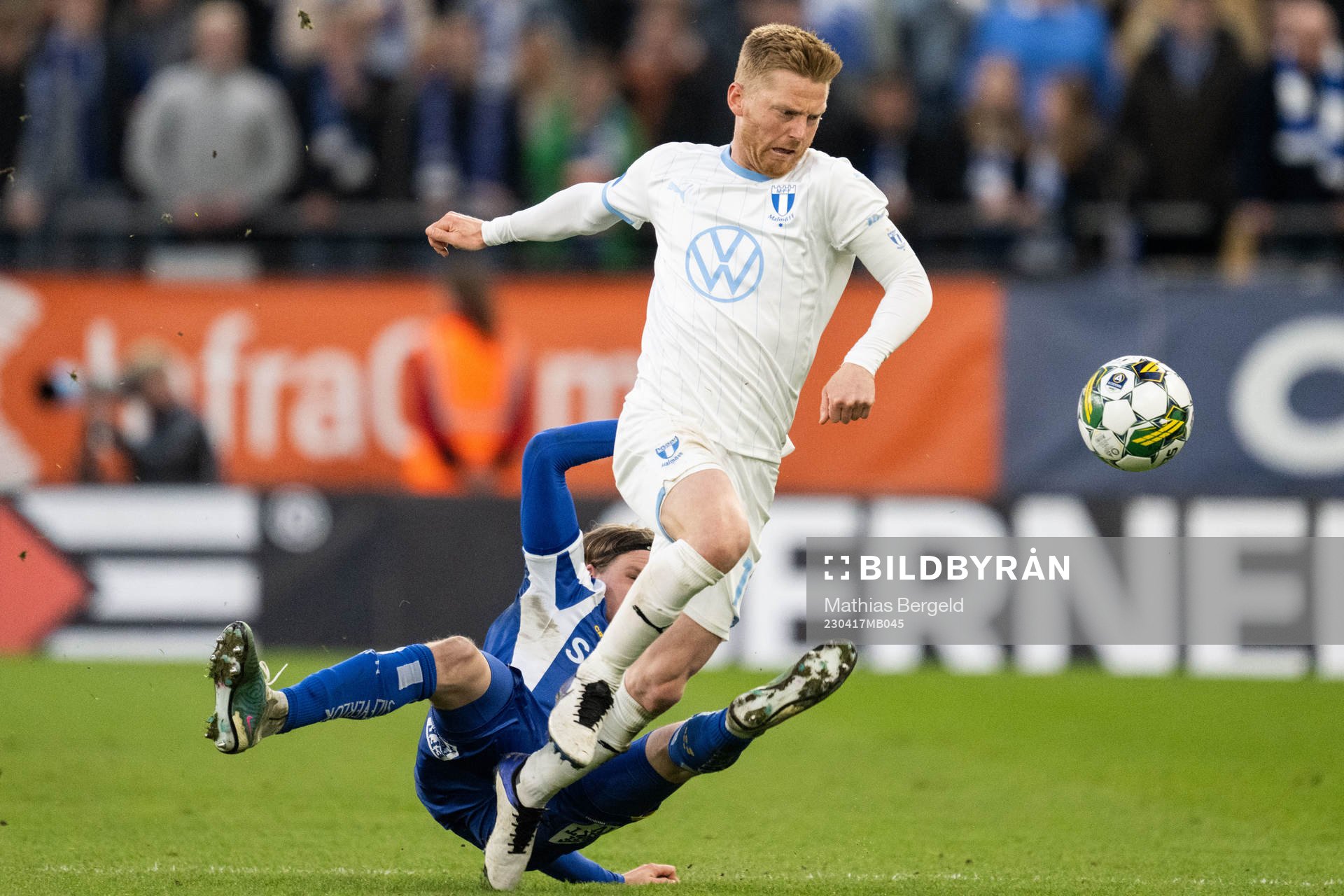 IFK Göteborgs Gustaf Norlin och Malmö FFs Anders Christiansen under fotbollsmatchen i Allsvenskan mellan IFK Göteborg och Malmö FF den 17 april 2023 i Göteborg.
