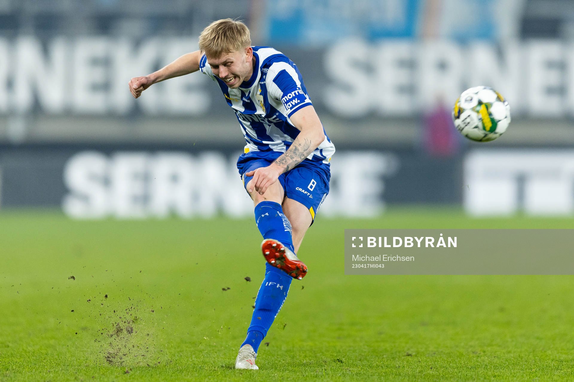IFK Göteborgs Elias Hagen under fotbollsmatchen i Allsvenskan mellan IFK Göteborg och Malmö FF den 17 april 2023 i Göteborg. 