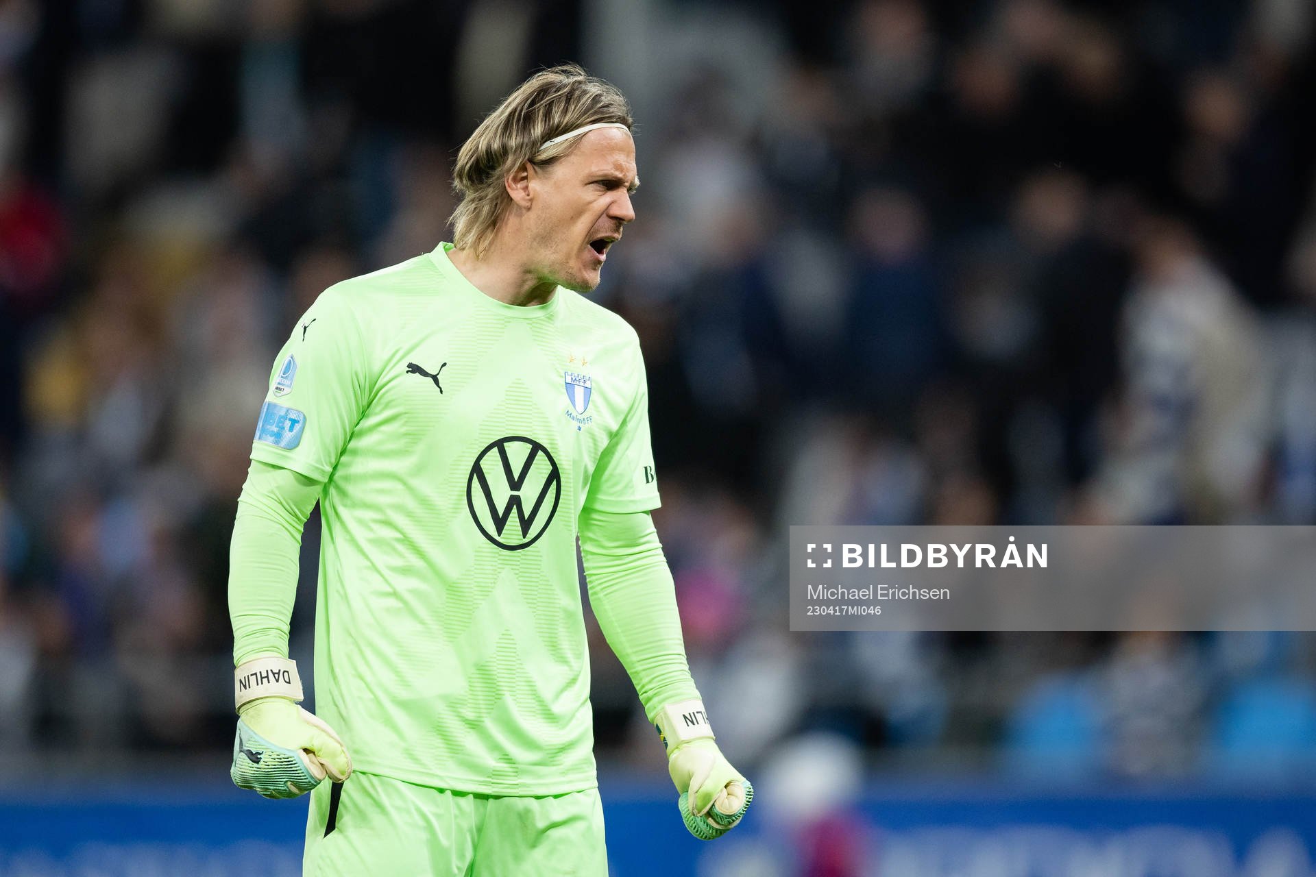 Malmö FFs målvakt Johan Dahlin jublar