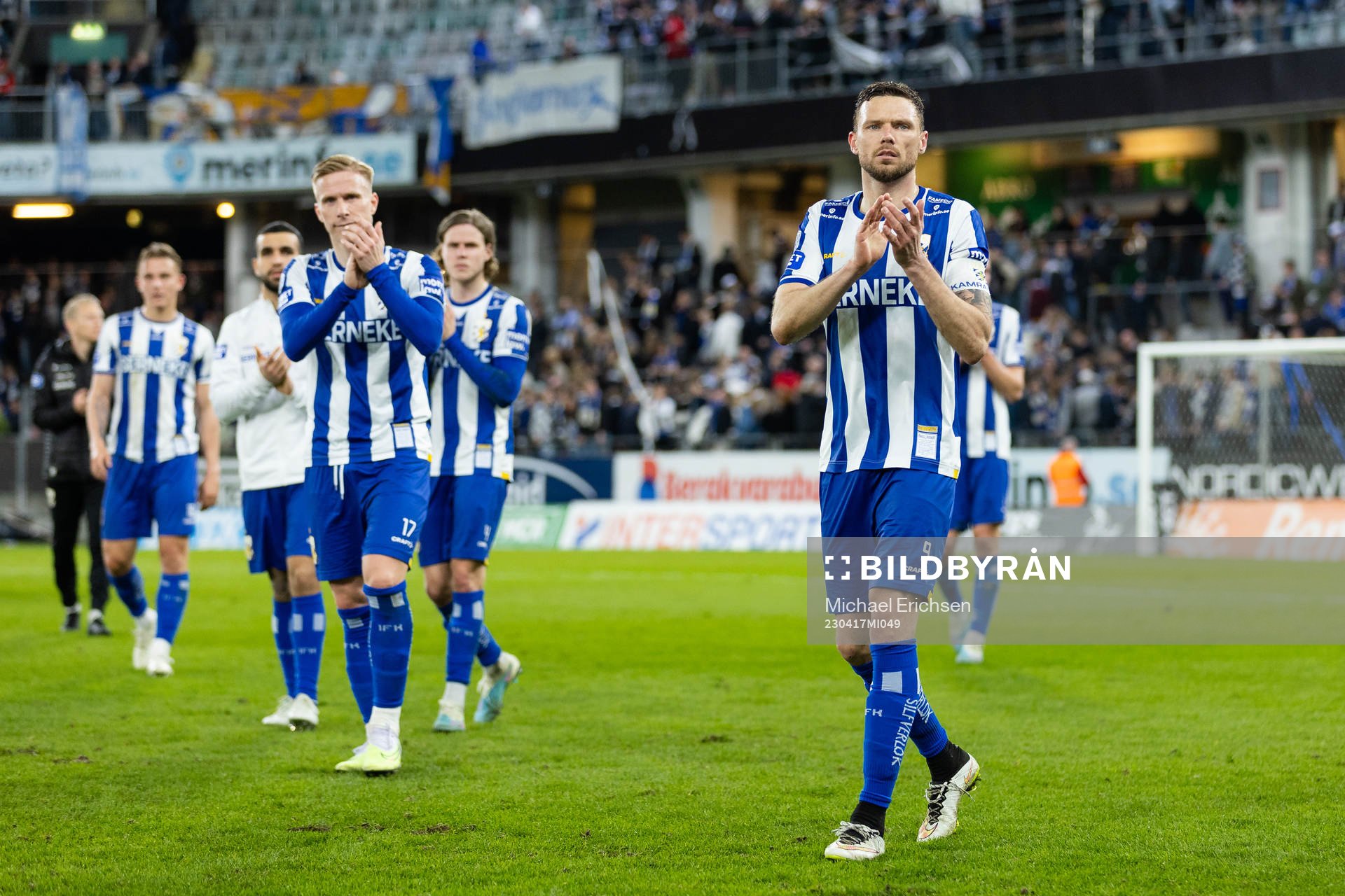 IFK Göteborgs Marcus Berg tackar publiken