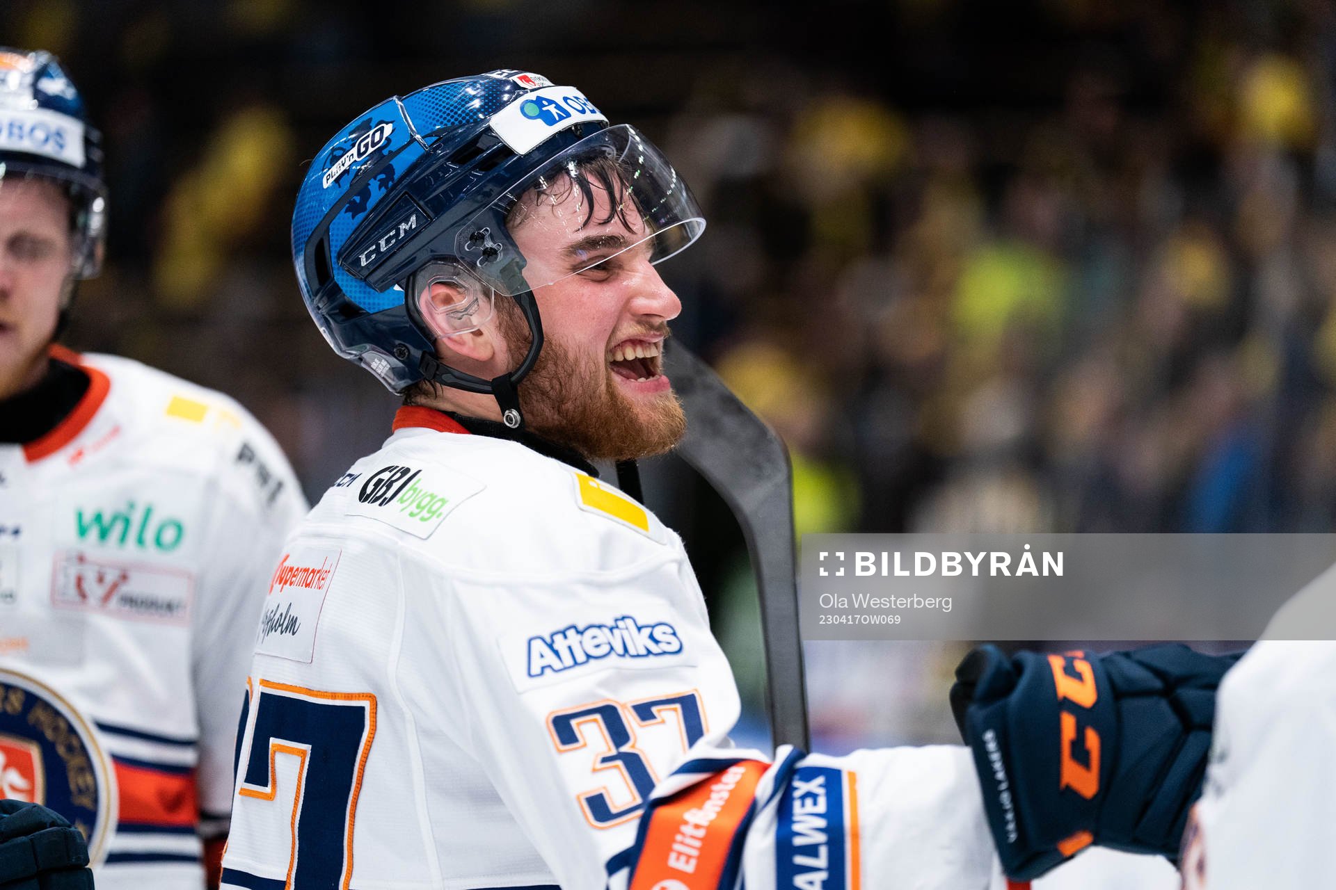 Växjös Glenn Gustafsson jublar