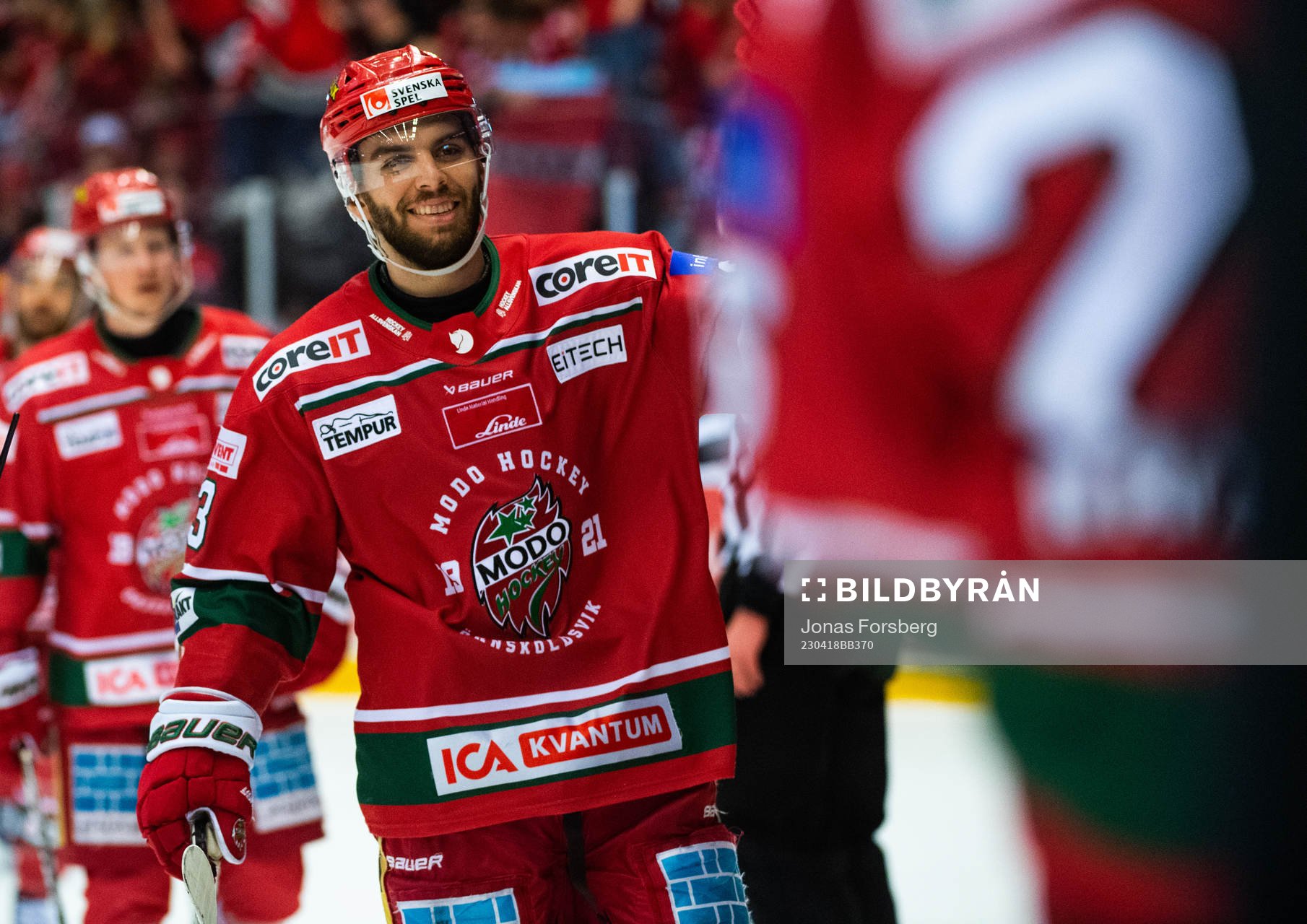 Modos Sebastian Ohlsson jublar