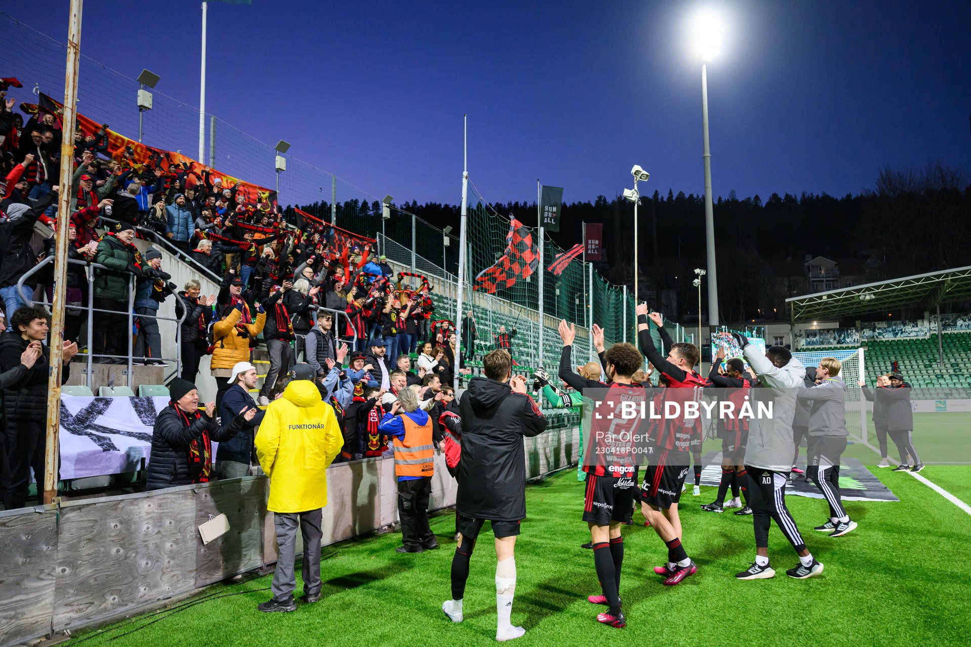 Östersund jublar mot publiken