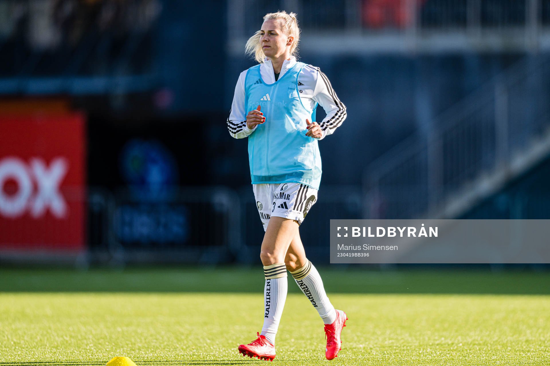 Mali Lilleås Næss of Rosenborg warms up