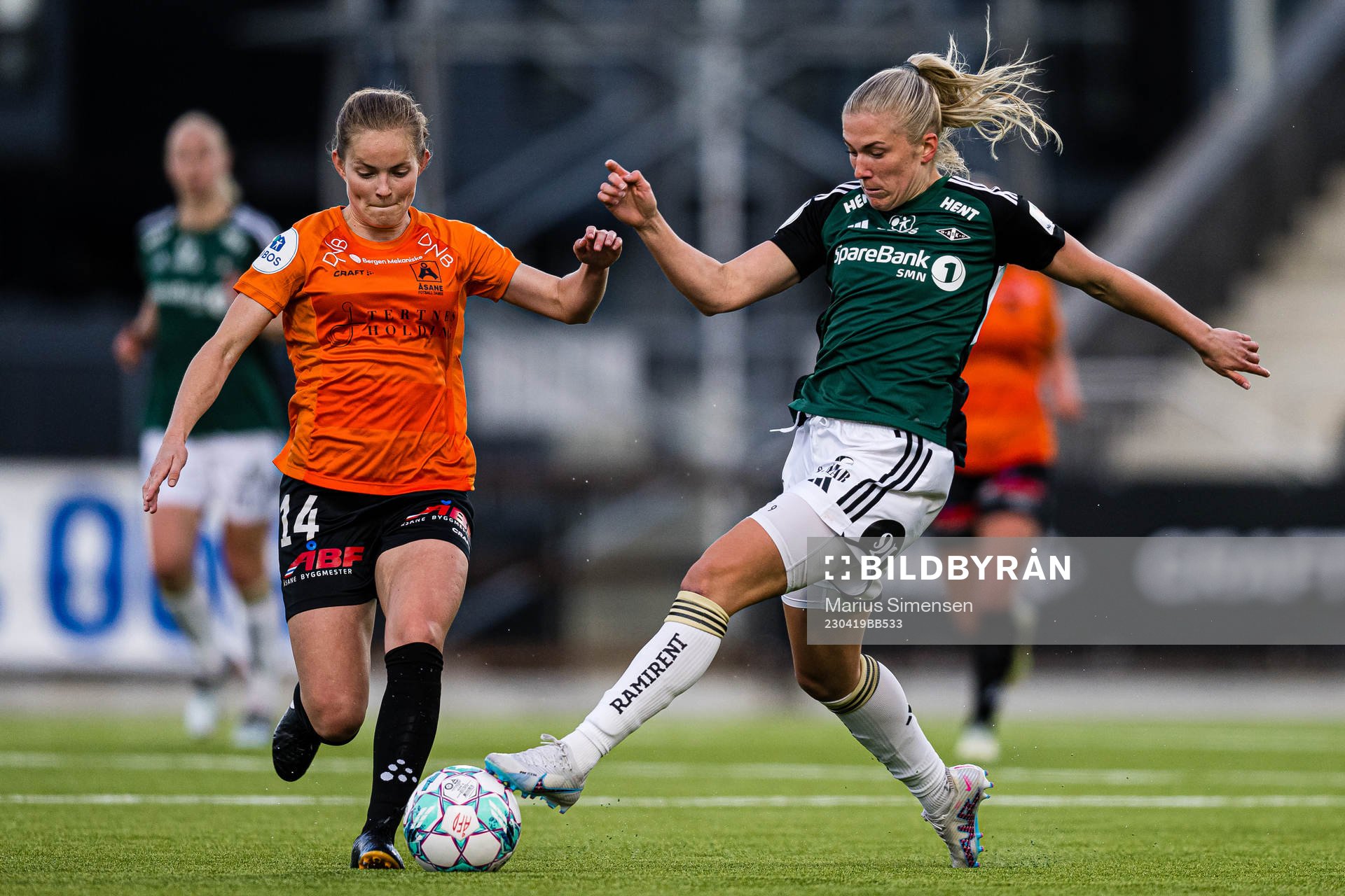 Karen Kraft Vistnes of Åsane and Maria Olsvik of Rosenborg
